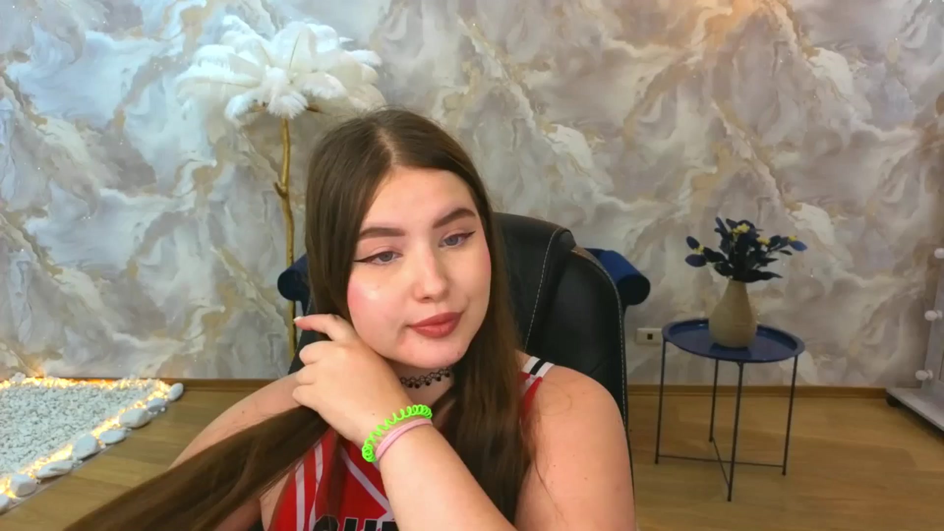 Gallery image thumbnail from AdmireMyEyes's myfreecams stream on, 08/29/2025, 08:54 image 1 of 20