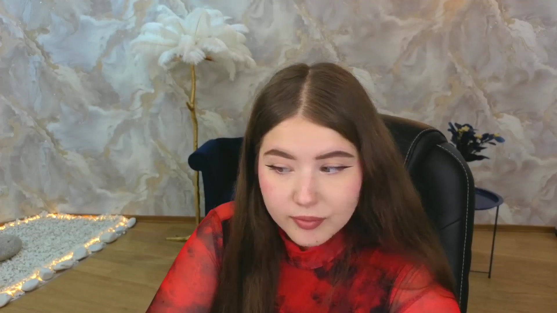 Gallery image thumbnail from AdmireMyEyes's myfreecams stream on, 08/30/2025, 07:51 image 4 of 20