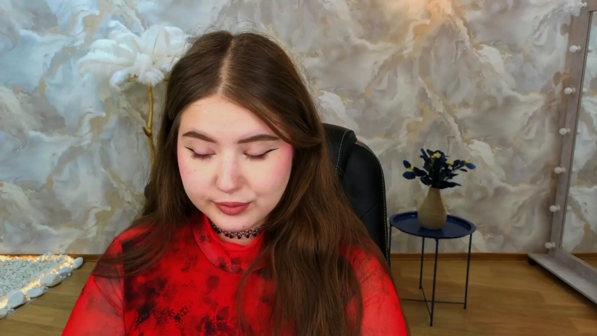 Gallery image thumbnail from AdmireMyEyes's myfreecams stream on, 08/30/2025, 07:51 image 16 of 20