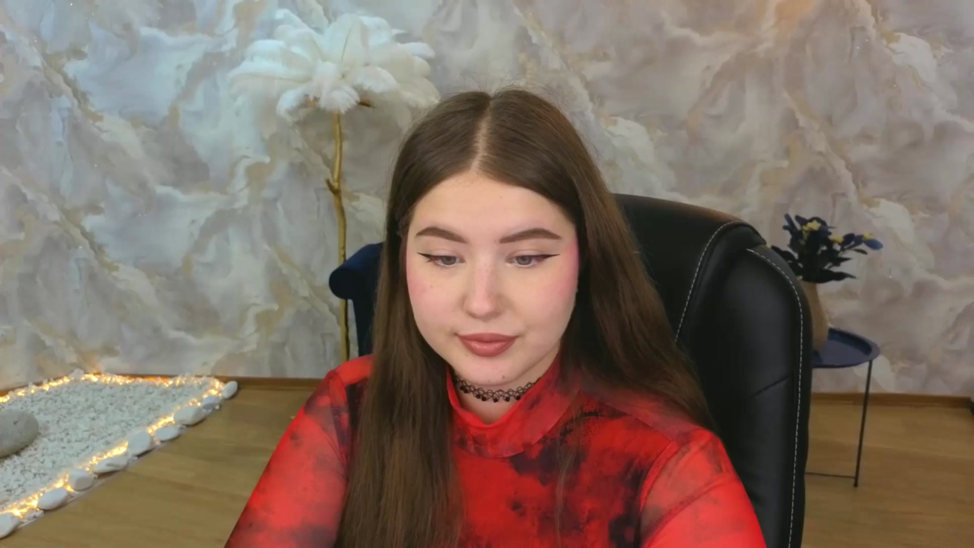 Gallery image thumbnail from AdmireMyEyes's myfreecams stream on, 08/30/2025, 07:51 image 2 of 20