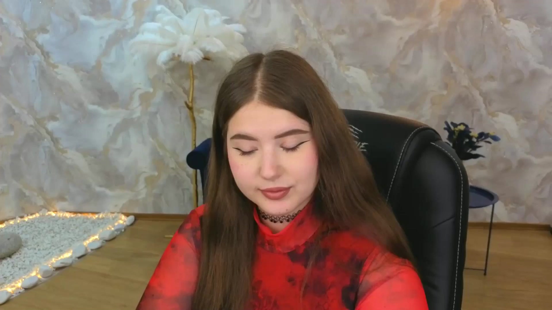 Gallery image thumbnail from AdmireMyEyes's myfreecams stream on, 08/30/2025, 07:51 image 5 of 20