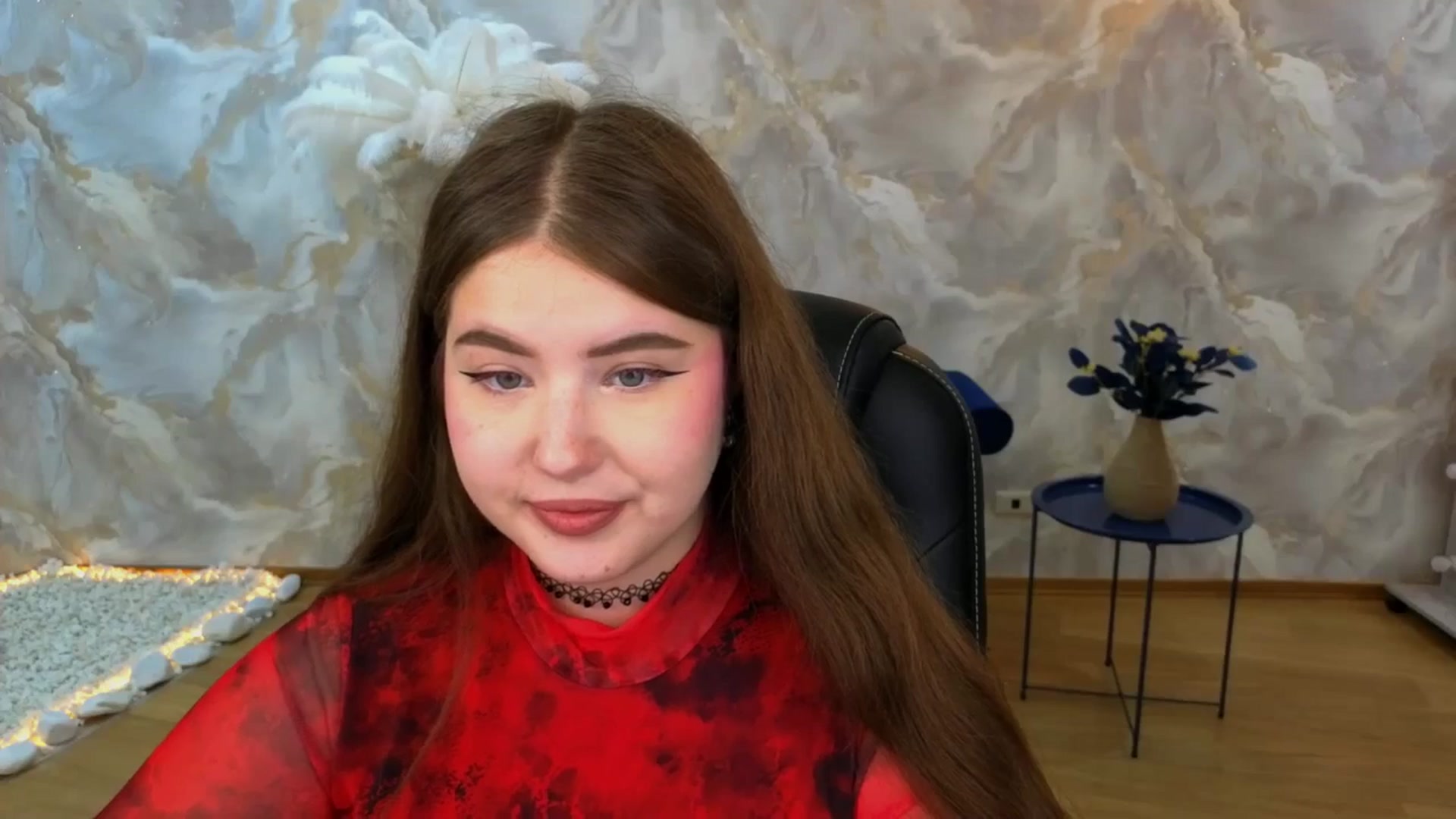 Gallery image thumbnail from AdmireMyEyes's myfreecams stream on, 08/30/2025, 08:18 image 11 of 20