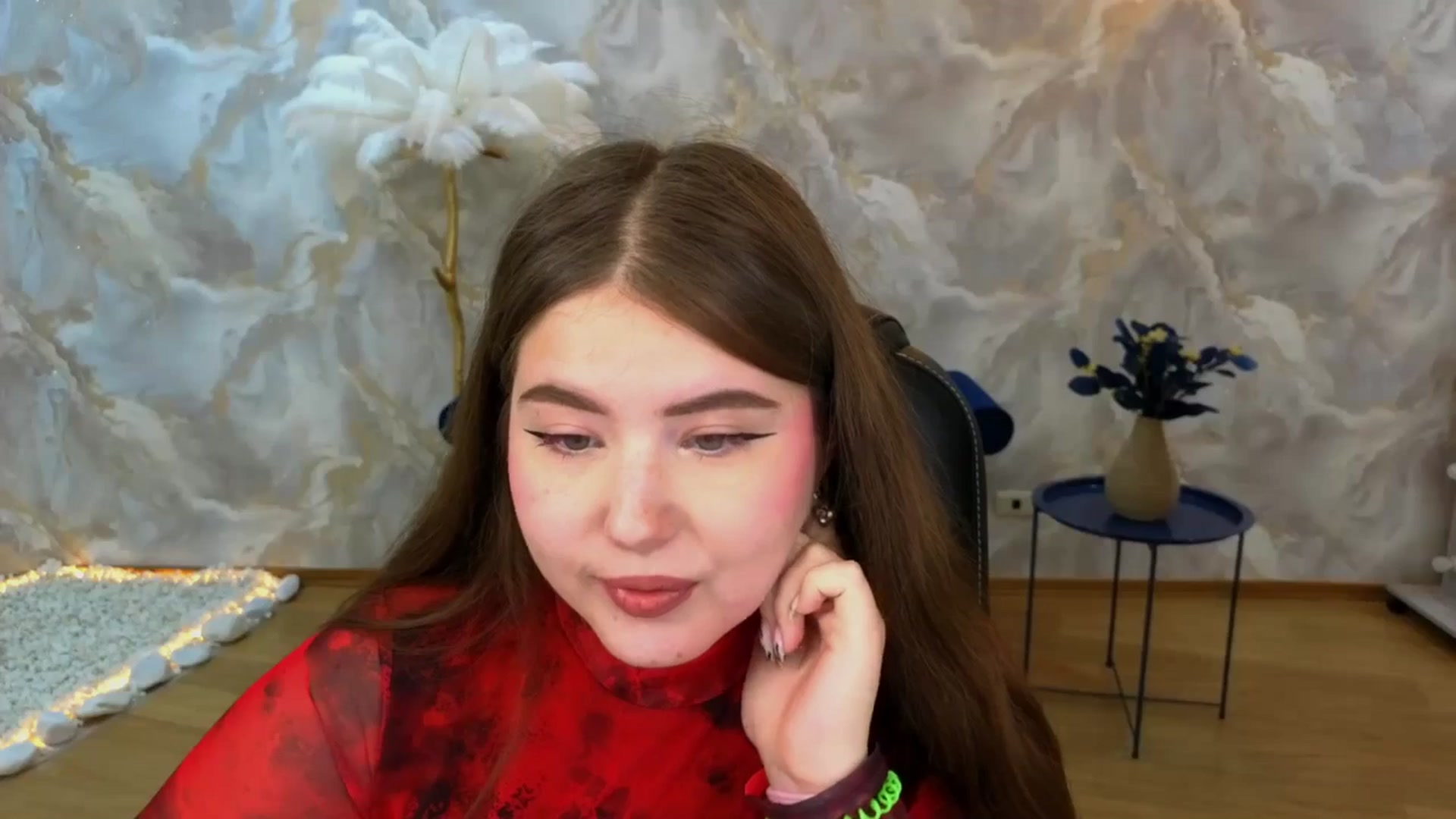 Gallery image thumbnail from AdmireMyEyes's myfreecams stream on, 08/30/2025, 08:18 image 14 of 20