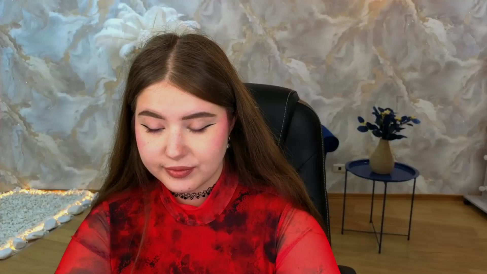 Gallery image thumbnail from AdmireMyEyes's myfreecams stream on, 08/30/2025, 08:18 image 5 of 20