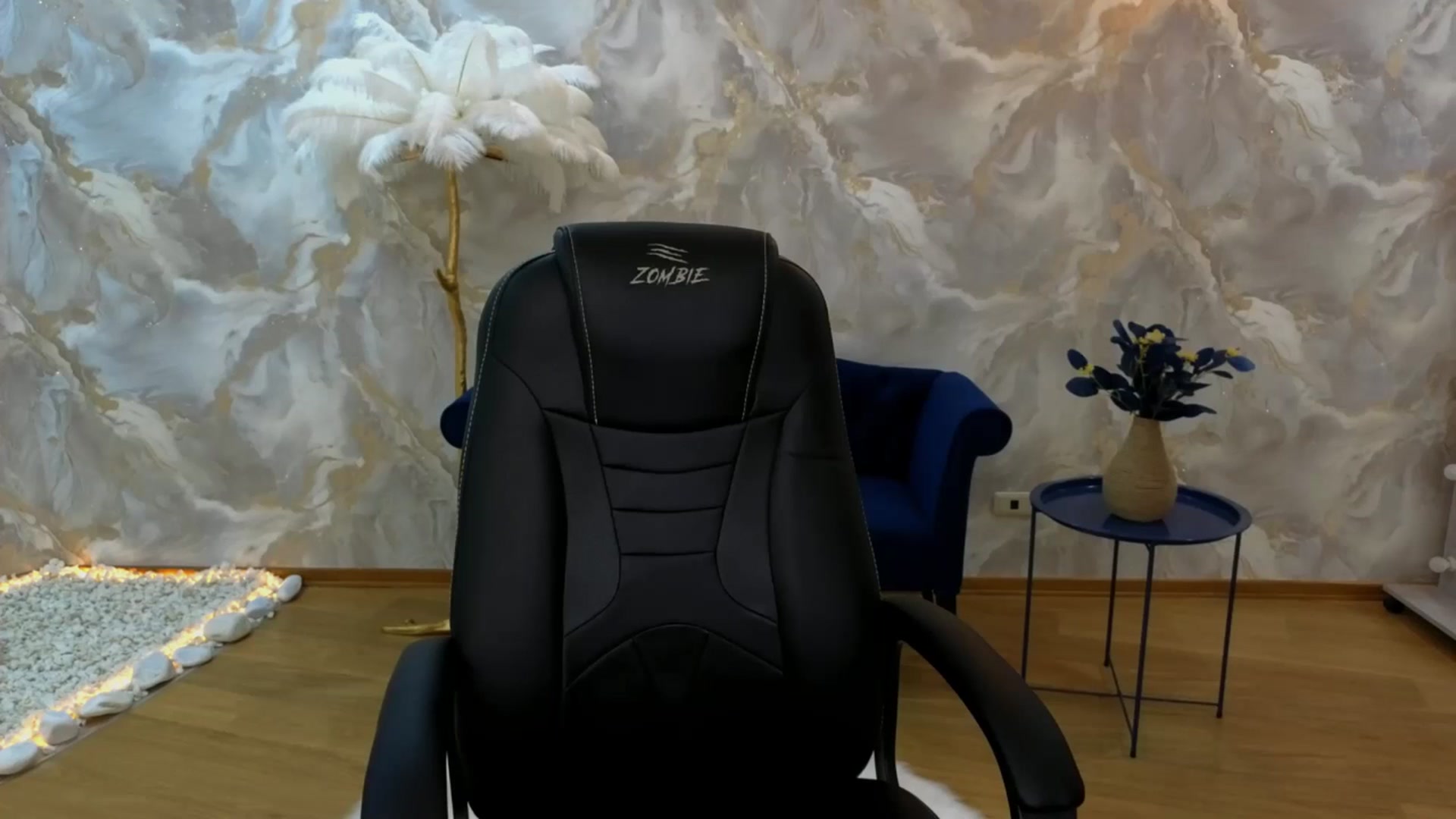 Gallery image thumbnail from AdmireMyEyes's myfreecams stream on, 08/30/2025, 08:18 image 19 of 20