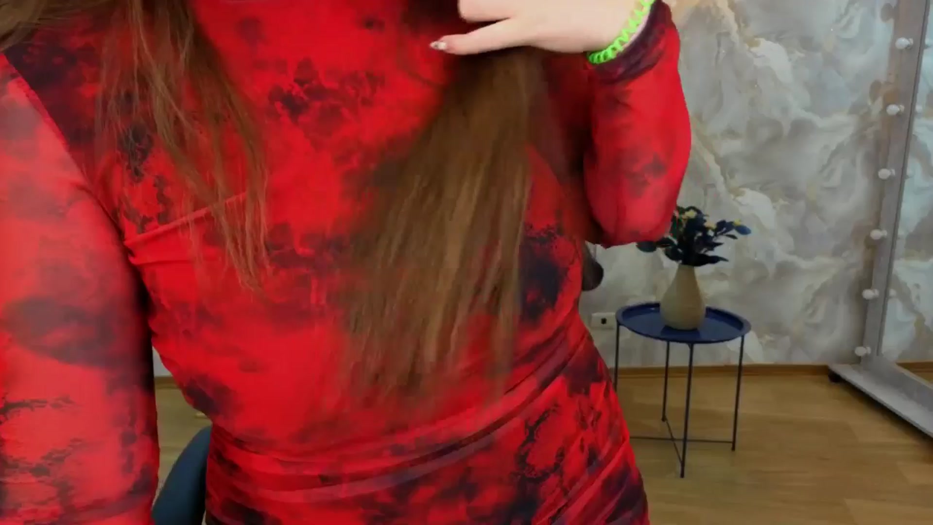 Gallery image thumbnail from AdmireMyEyes's myfreecams stream on, 08/30/2025, 09:57 image 12 of 20
