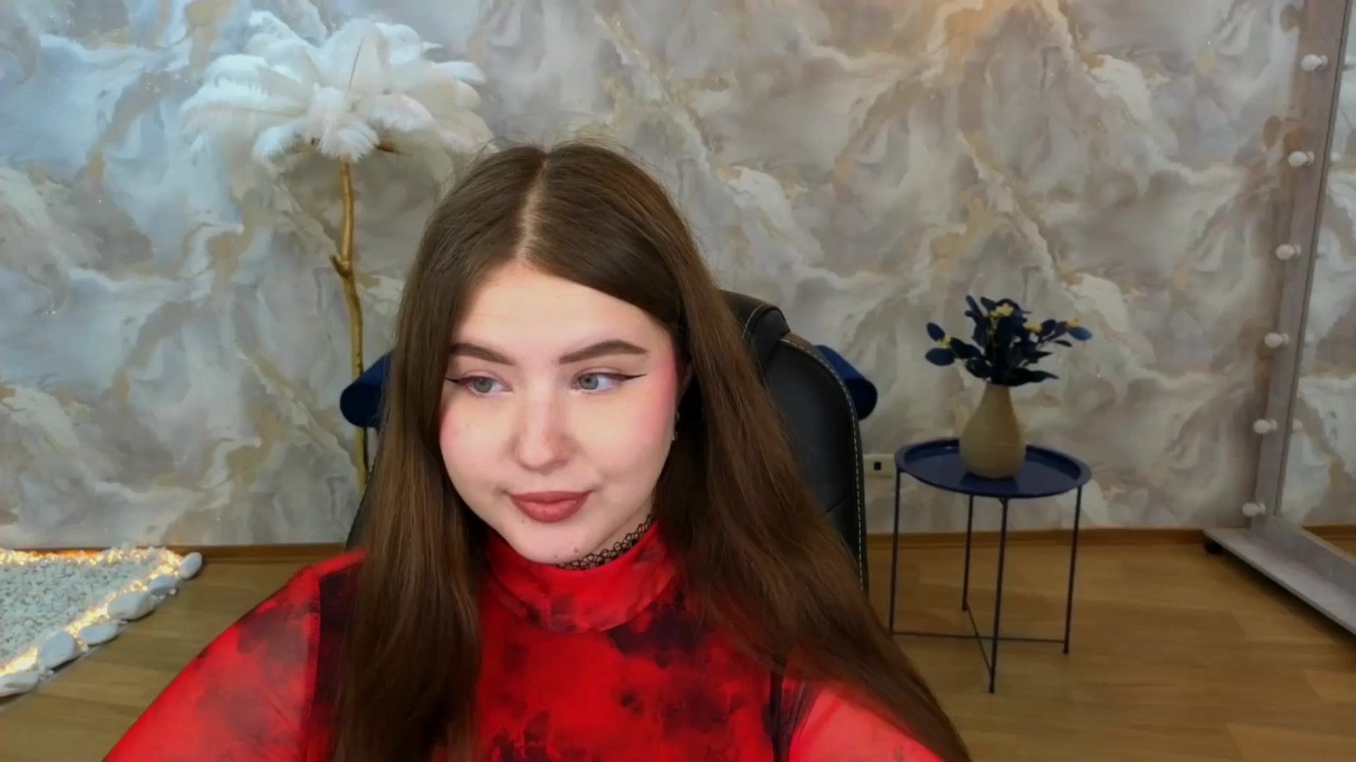 Gallery image thumbnail from AdmireMyEyes's myfreecams stream on, 08/30/2025, 09:57 image 10 of 20