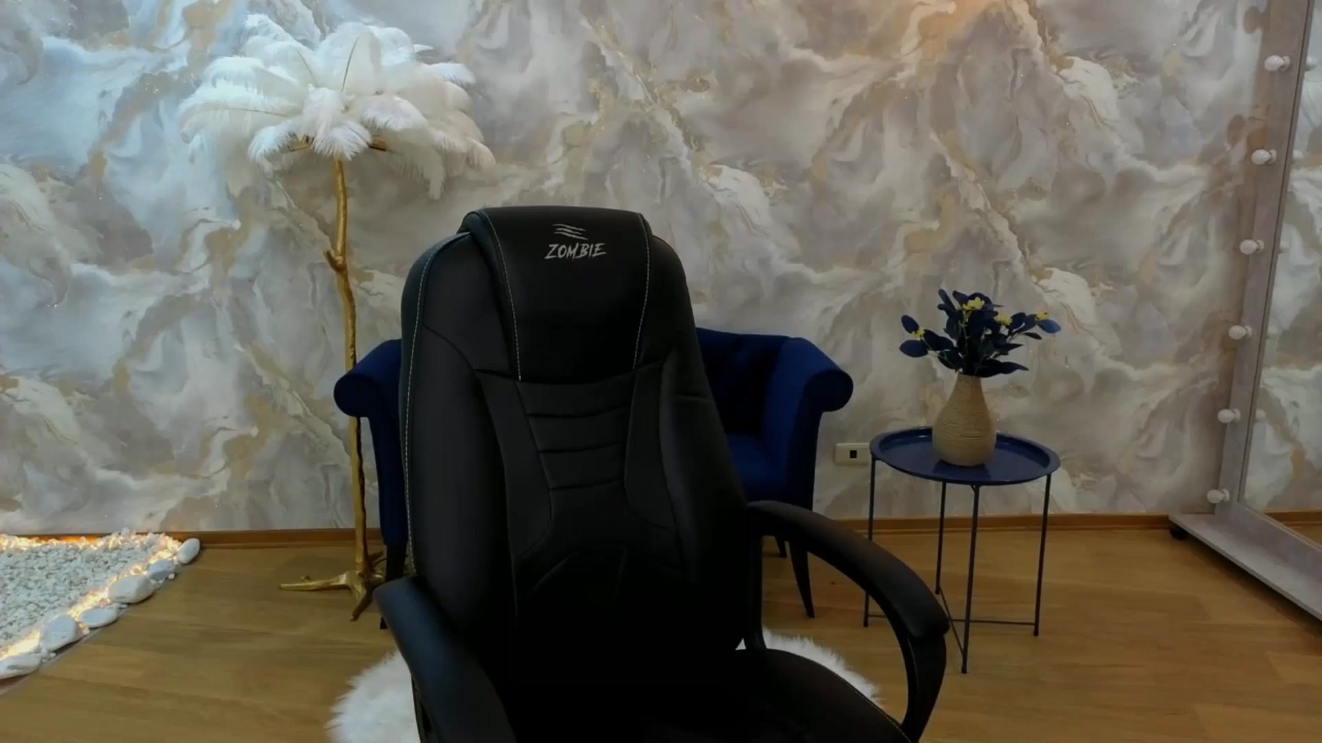Gallery image thumbnail from AdmireMyEyes's myfreecams stream on, 08/30/2025, 09:57 image 1 of 20