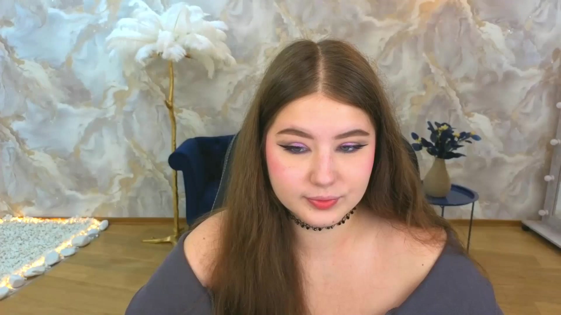 Gallery image thumbnail from AdmireMyEyes's myfreecams stream on, 08/31/2025, 18:47 image 1 of 20