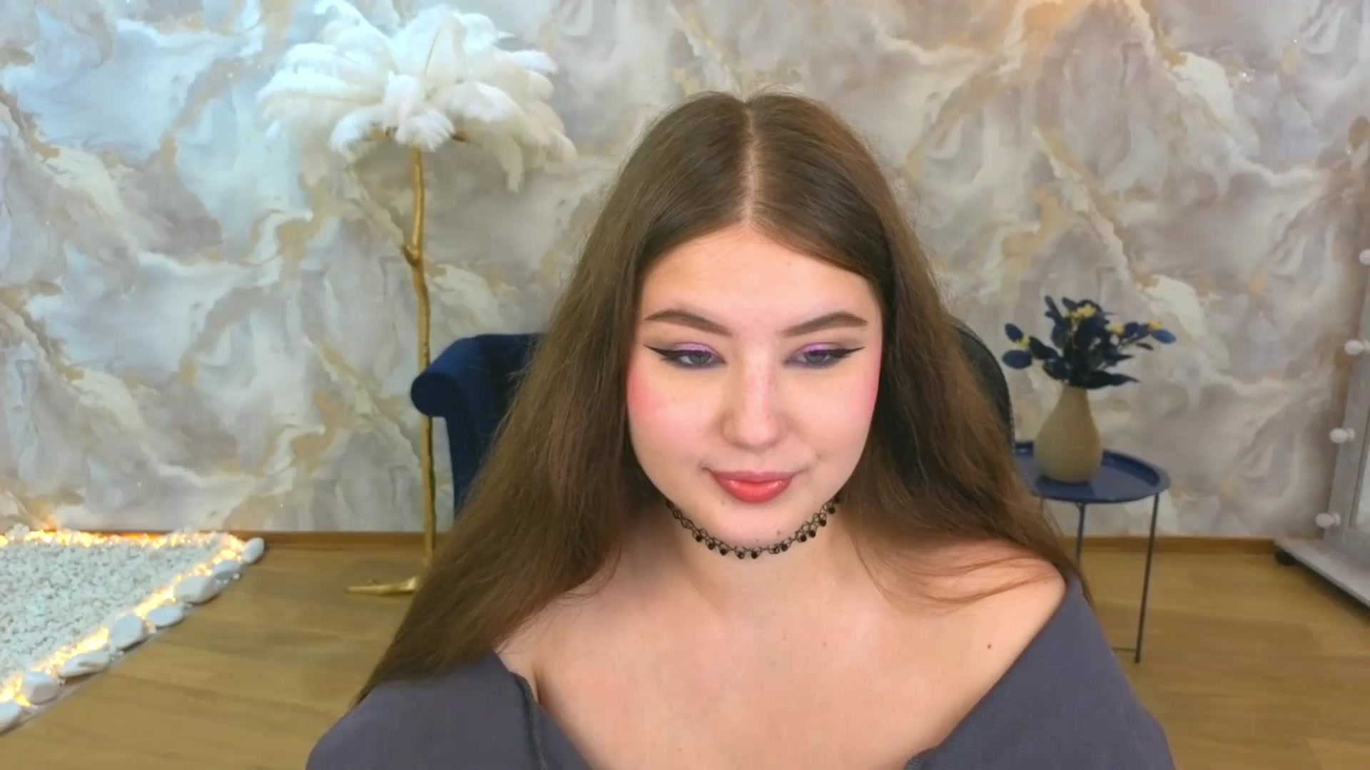 Gallery image thumbnail from AdmireMyEyes's myfreecams stream on, 08/31/2025, 18:47 image 13 of 20