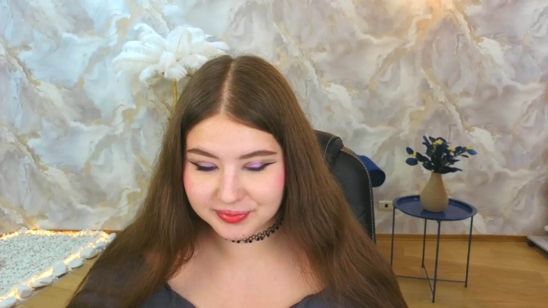 Gallery image thumbnail from AdmireMyEyes's myfreecams stream on, 08/31/2025, 20:35 image 2 of 20