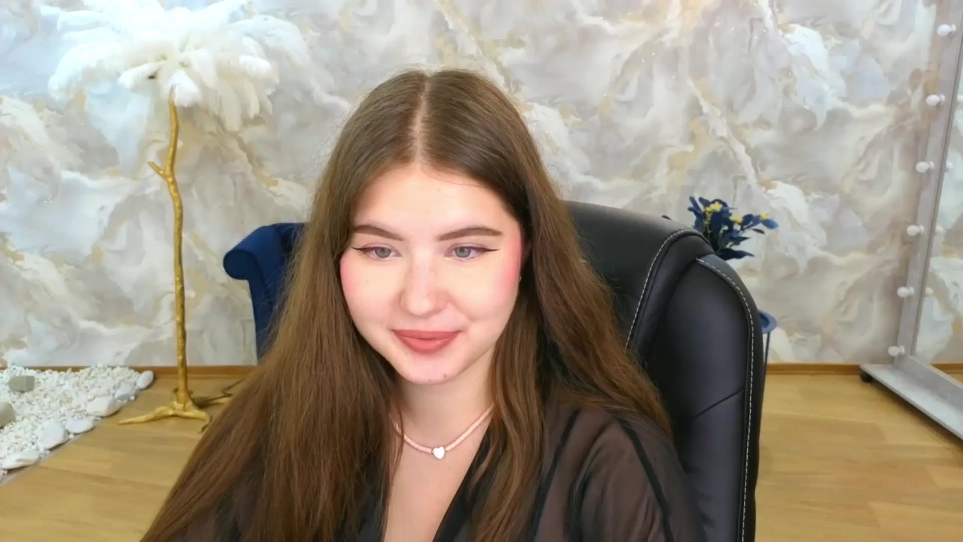 Gallery image thumbnail from AdmireMyEyes's myfreecams stream on, 09/05/2025, 07:22 image 5 of 20