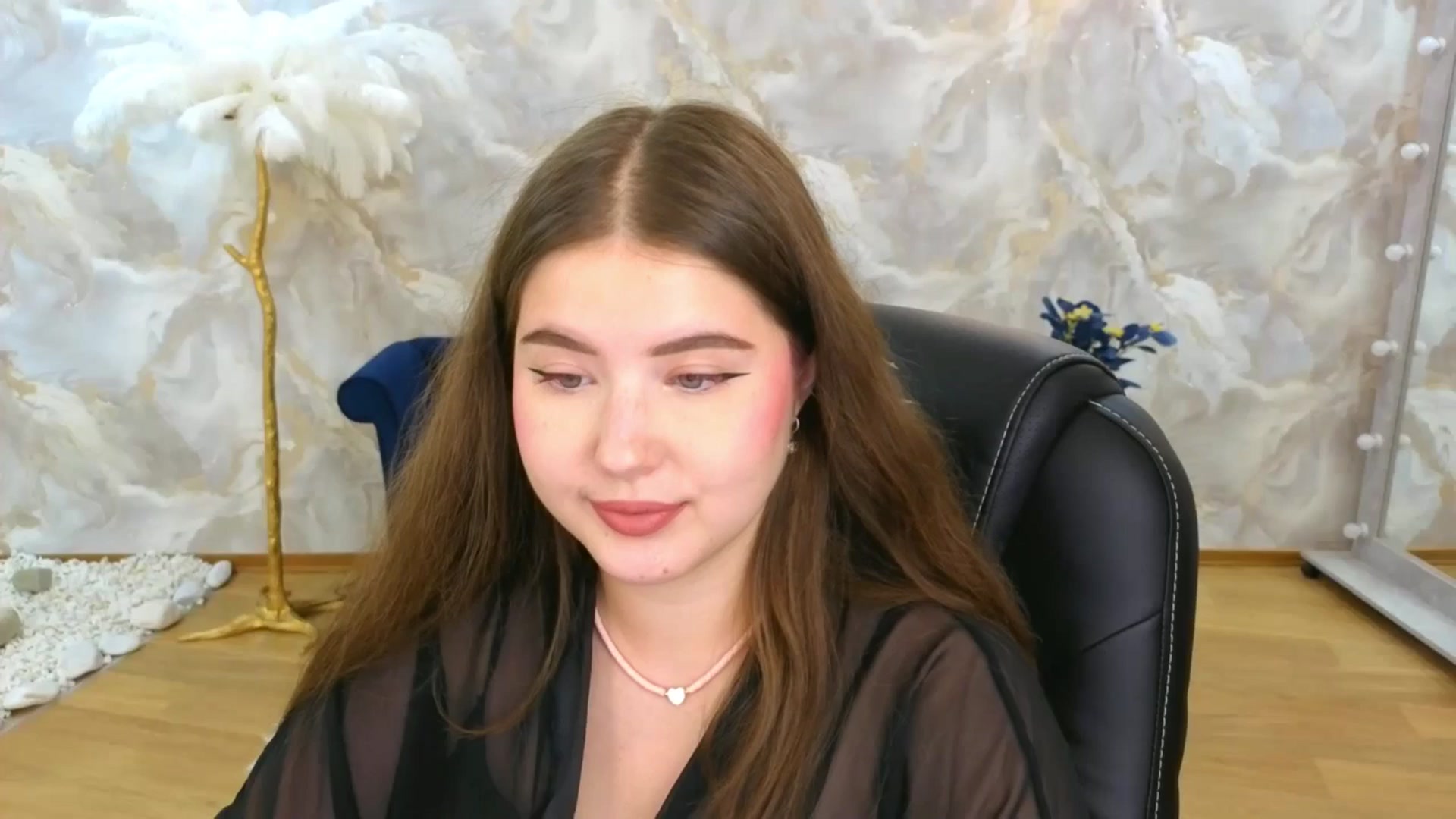 Gallery image thumbnail from AdmireMyEyes's myfreecams stream on, 09/05/2025, 07:22 image 1 of 20