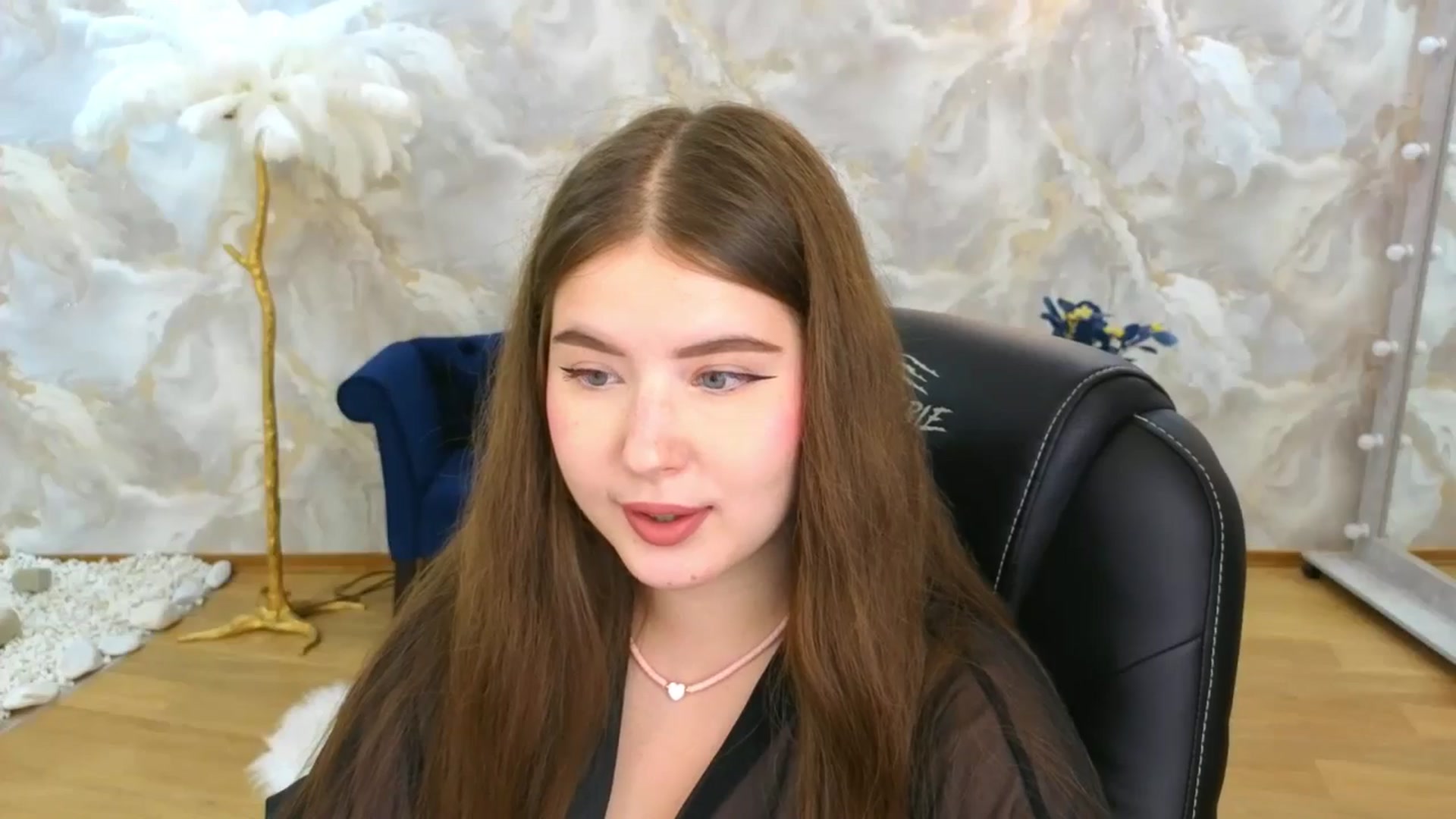 Gallery image thumbnail from AdmireMyEyes's myfreecams stream on, 09/05/2025, 07:22 image 17 of 20