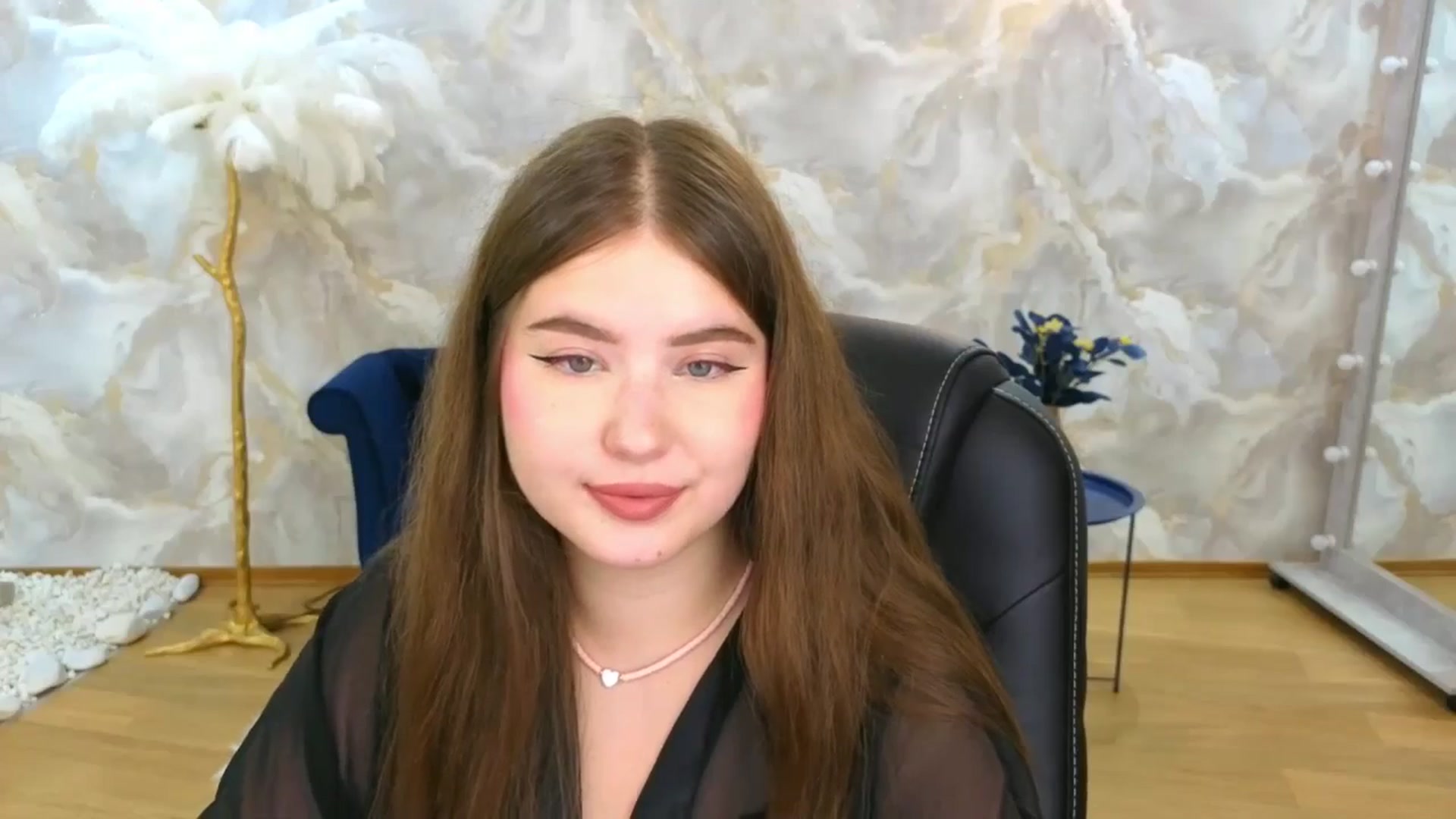 Gallery image thumbnail from AdmireMyEyes's myfreecams stream on, 09/05/2025, 07:36 image 19 of 20