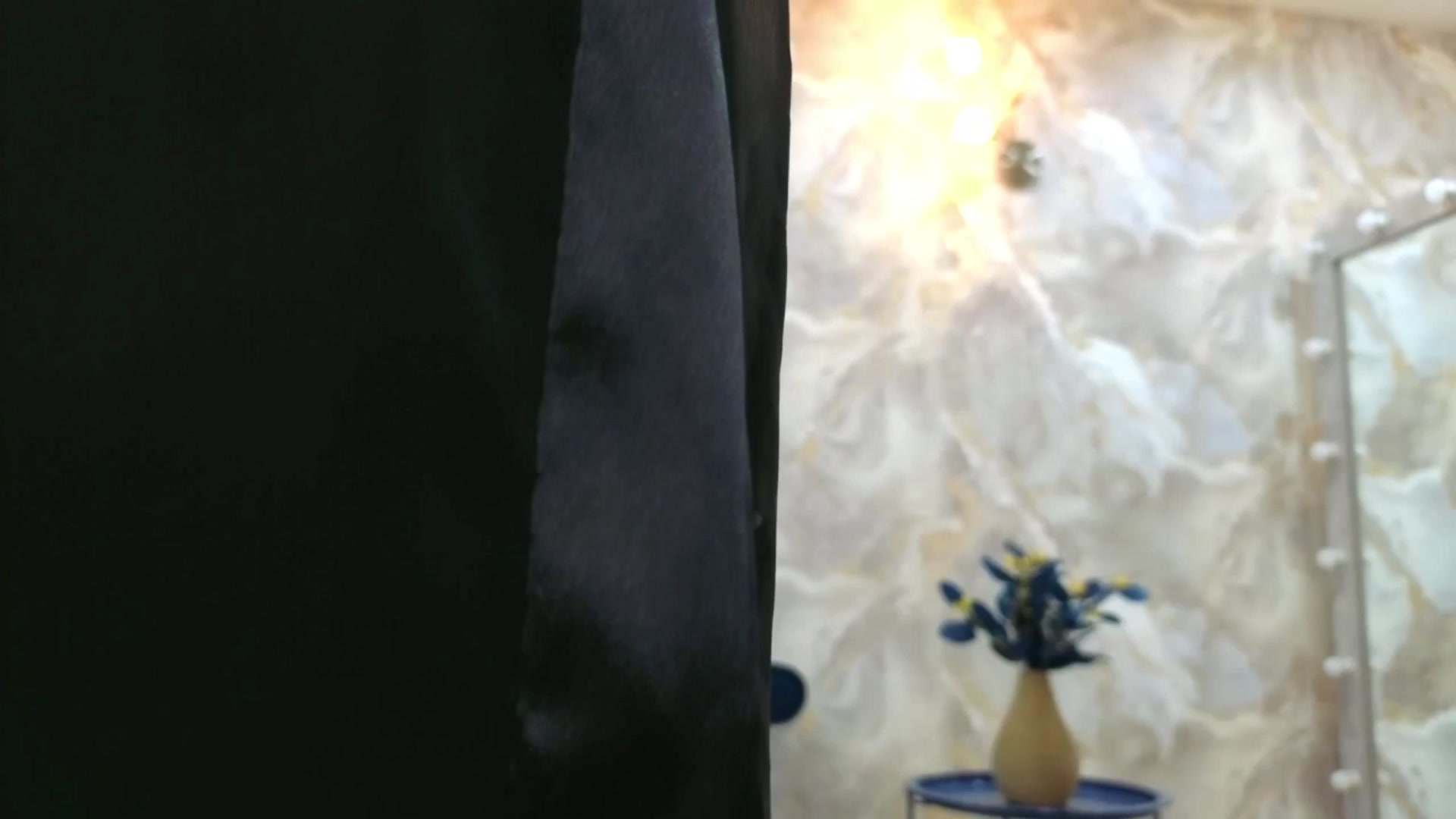 Gallery image thumbnail from AdmireMyEyes's myfreecams stream on, 09/05/2025, 07:36 image 5 of 20
