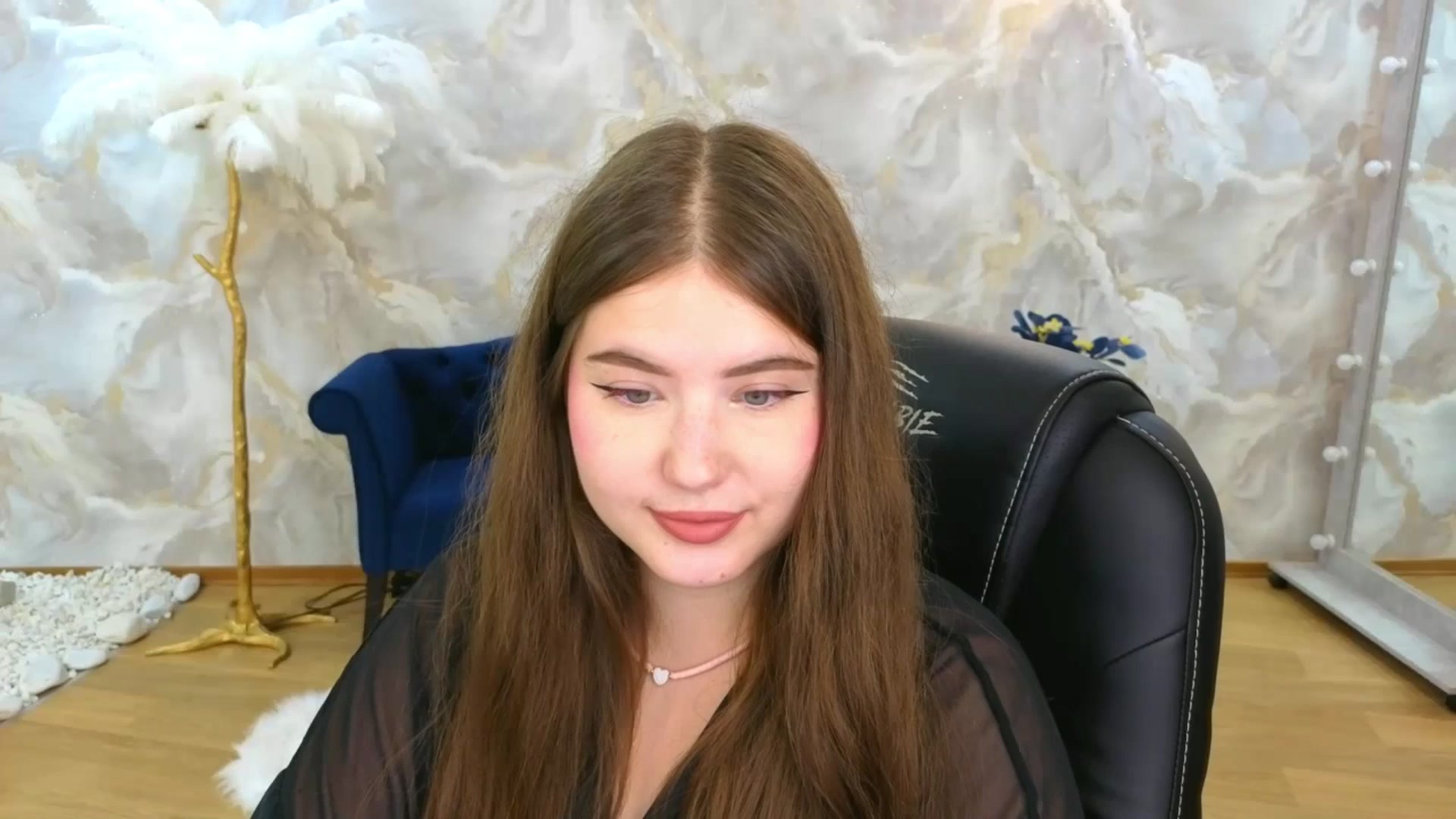Gallery image thumbnail from AdmireMyEyes's myfreecams stream on, 09/05/2025, 07:46 image 1 of 20