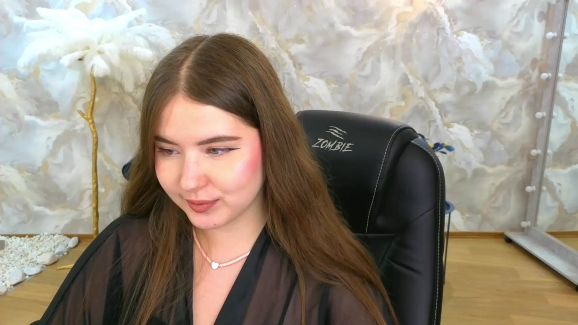 Gallery image thumbnail from AdmireMyEyes's myfreecams stream on, 09/05/2025, 07:46 image 13 of 20