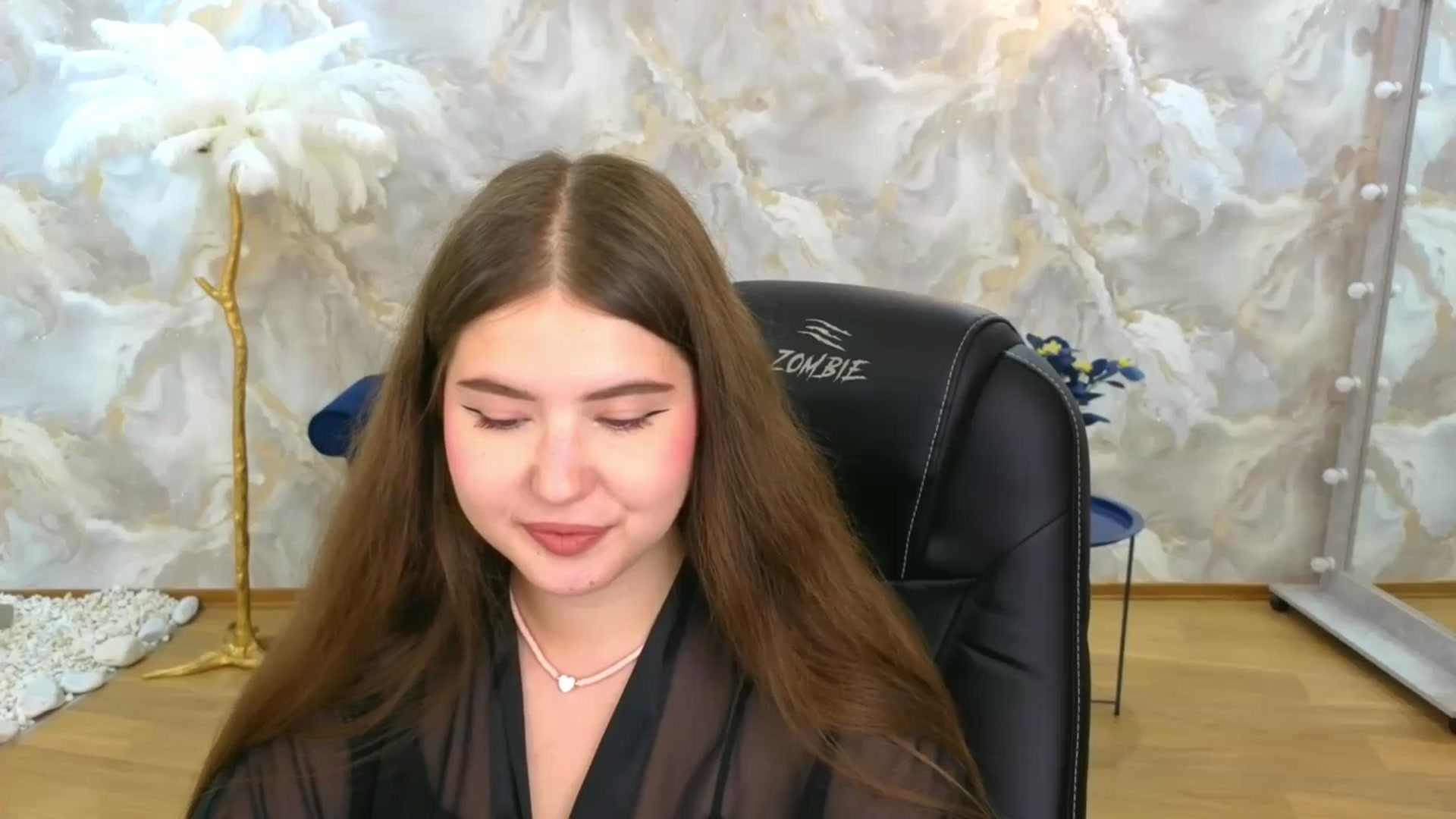 Gallery image thumbnail from AdmireMyEyes's myfreecams stream on, 09/05/2025, 07:46 image 19 of 20