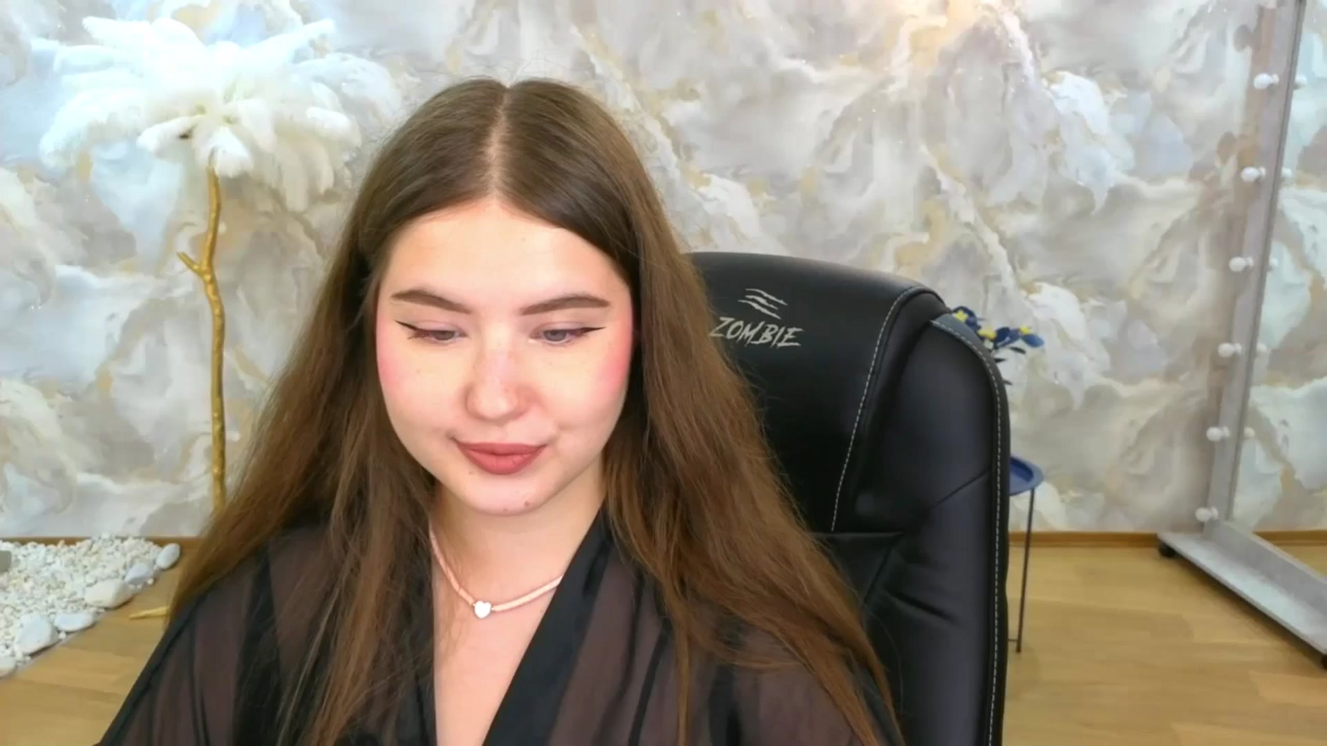 Gallery image thumbnail from AdmireMyEyes's myfreecams stream on, 09/05/2025, 07:46 image 14 of 20