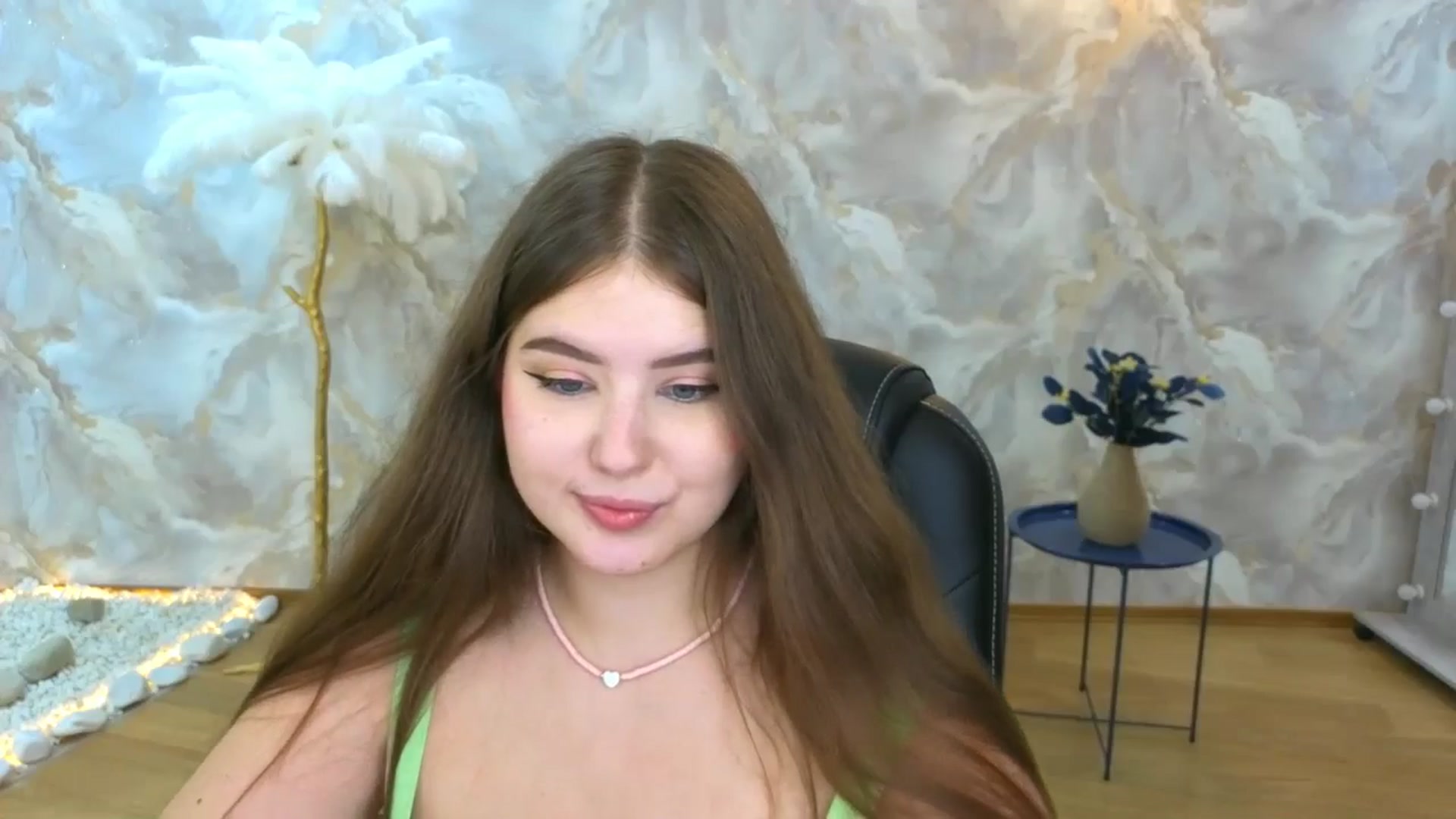 Gallery image thumbnail from AdmireMyEyes's myfreecams stream on, 09/06/2025, 23:47 image 20 of 20