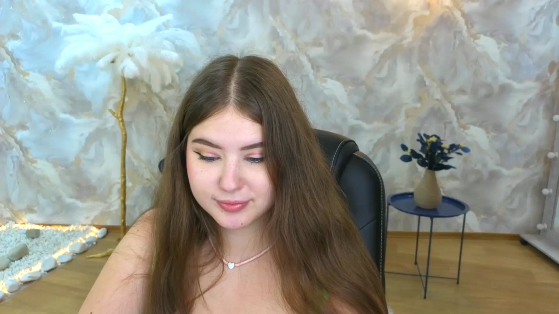 Gallery image thumbnail from AdmireMyEyes's myfreecams stream on, 09/06/2025, 23:47 image 19 of 20