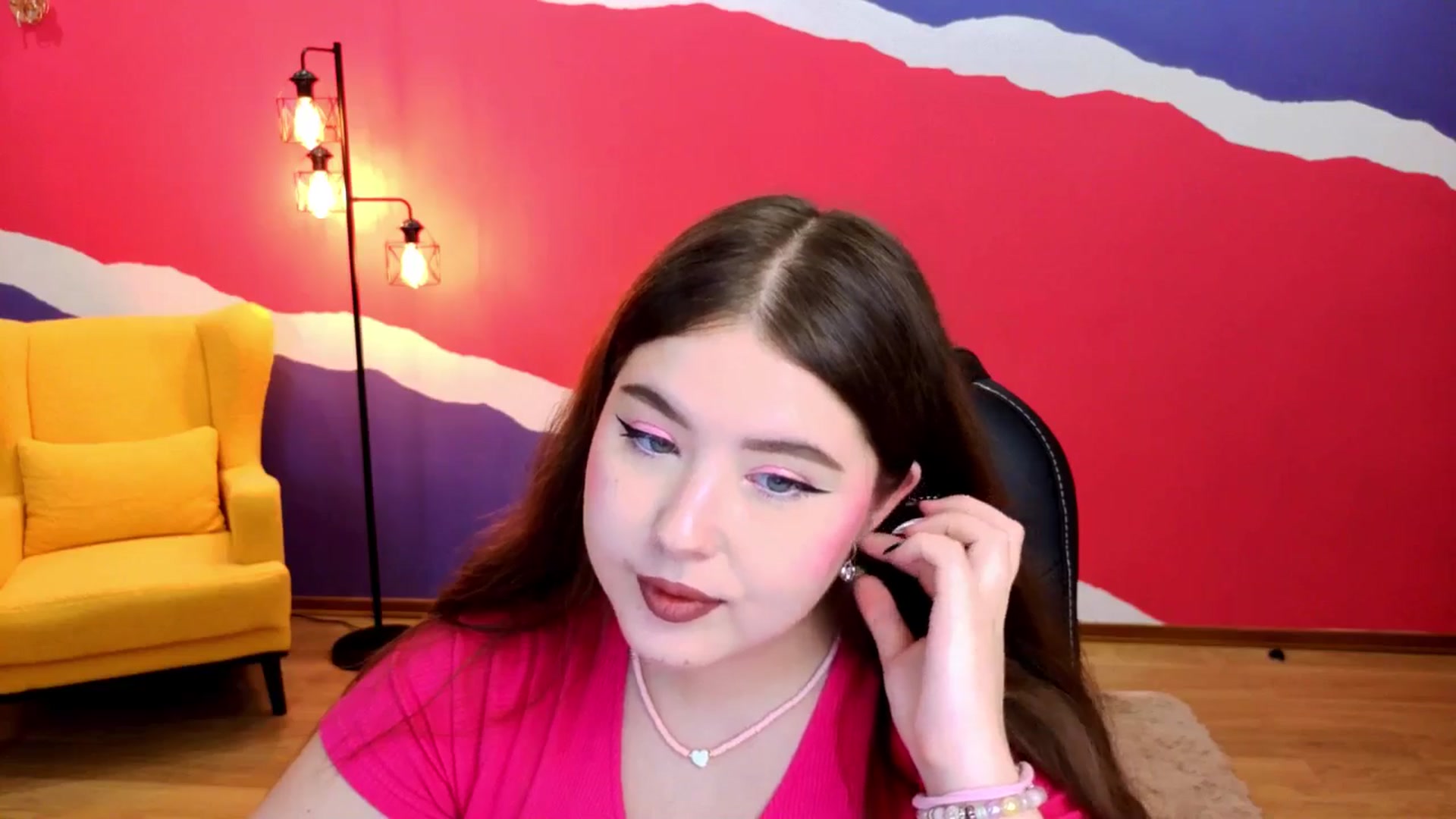 Gallery image thumbnail from AdmireMyEyes's myfreecams stream on, 09/07/2025, 20:22 image 2 of 20