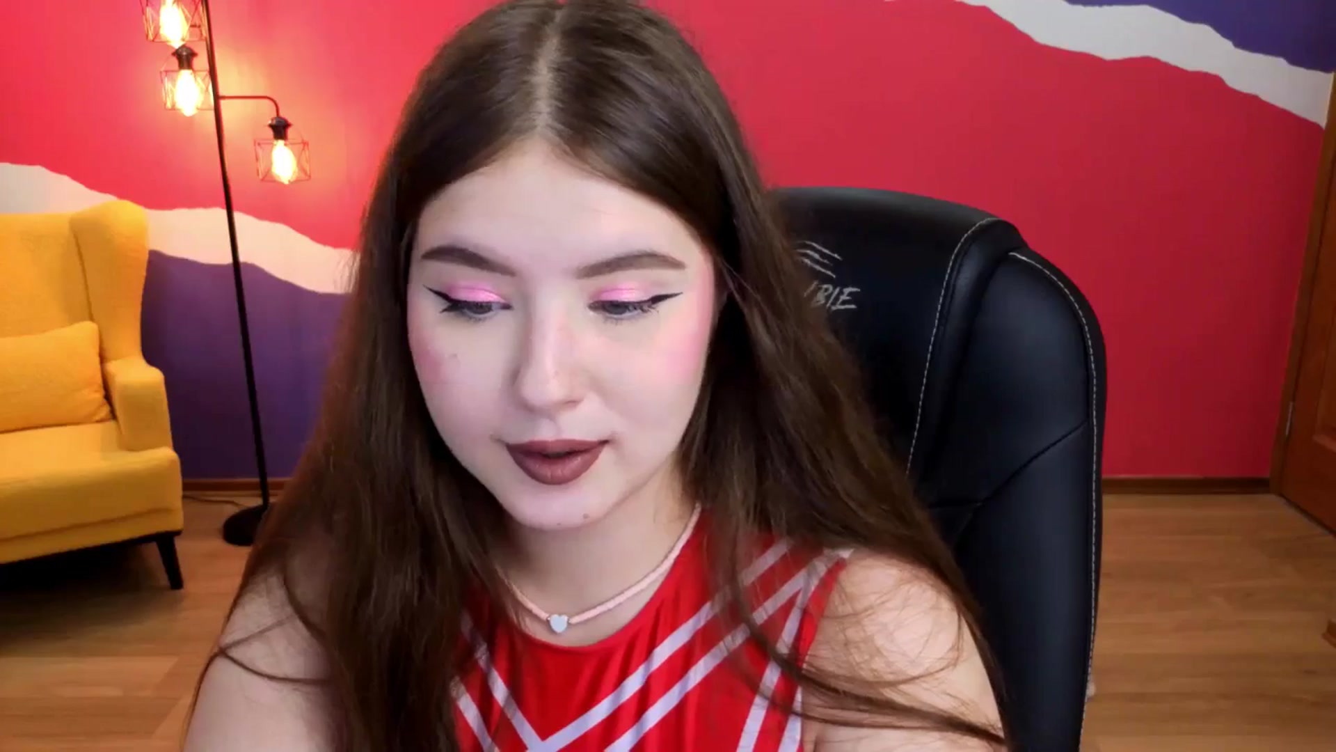 Gallery image thumbnail from AdmireMyEyes's myfreecams stream on, 09/07/2025, 23:46 image 5 of 20