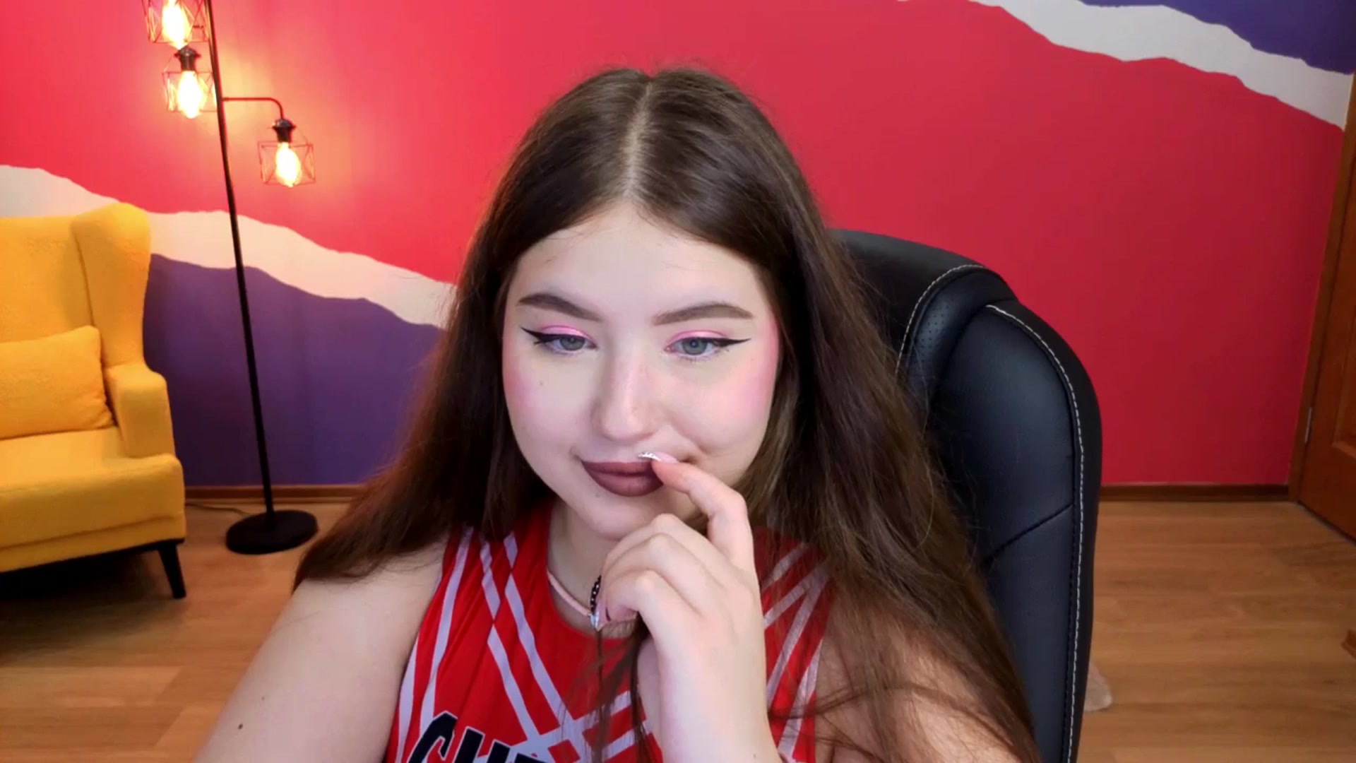 Gallery image thumbnail from AdmireMyEyes's myfreecams stream on, 09/07/2025, 23:46 image 19 of 20