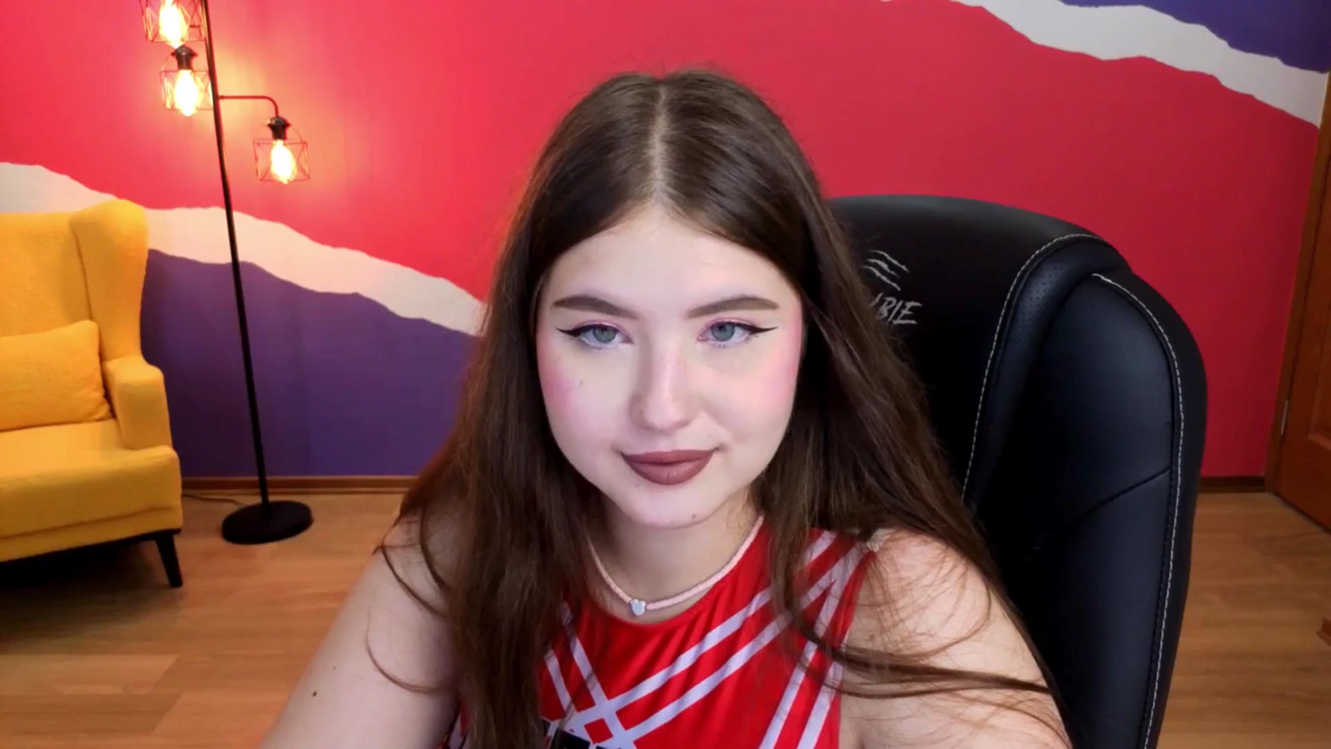 Gallery image thumbnail from AdmireMyEyes's myfreecams stream on, 09/07/2025, 23:46 image 4 of 20