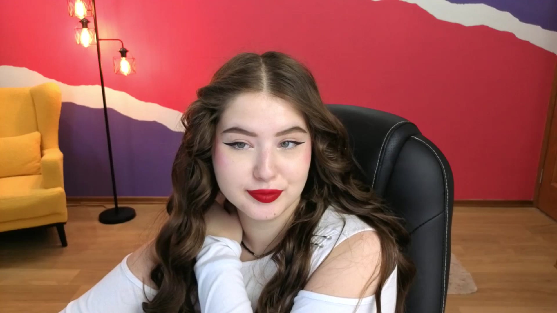 Gallery image thumbnail from AdmireMyEyes's myfreecams stream on, 09/10/2025, 07:47 image 1 of 20