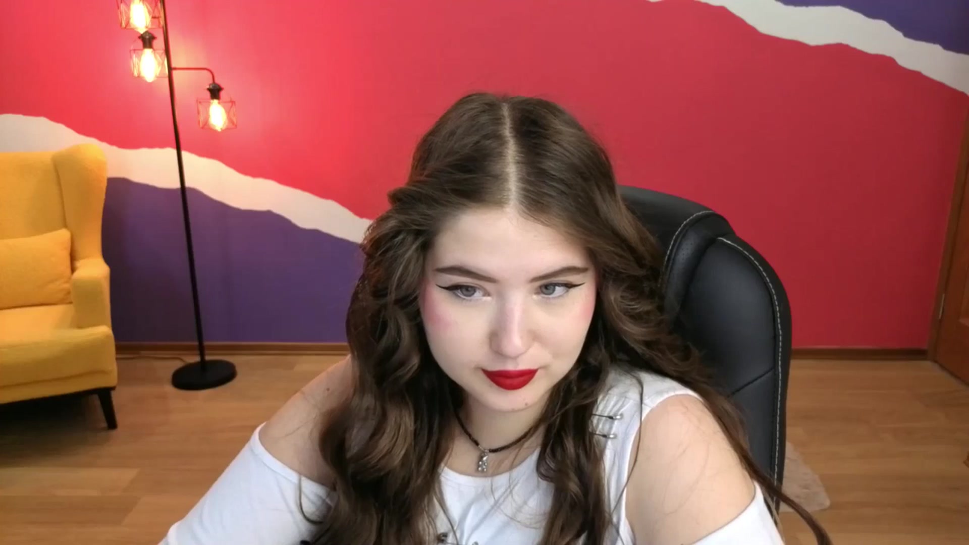 Gallery image thumbnail from AdmireMyEyes's myfreecams stream on, 09/10/2025, 07:47 image 3 of 20