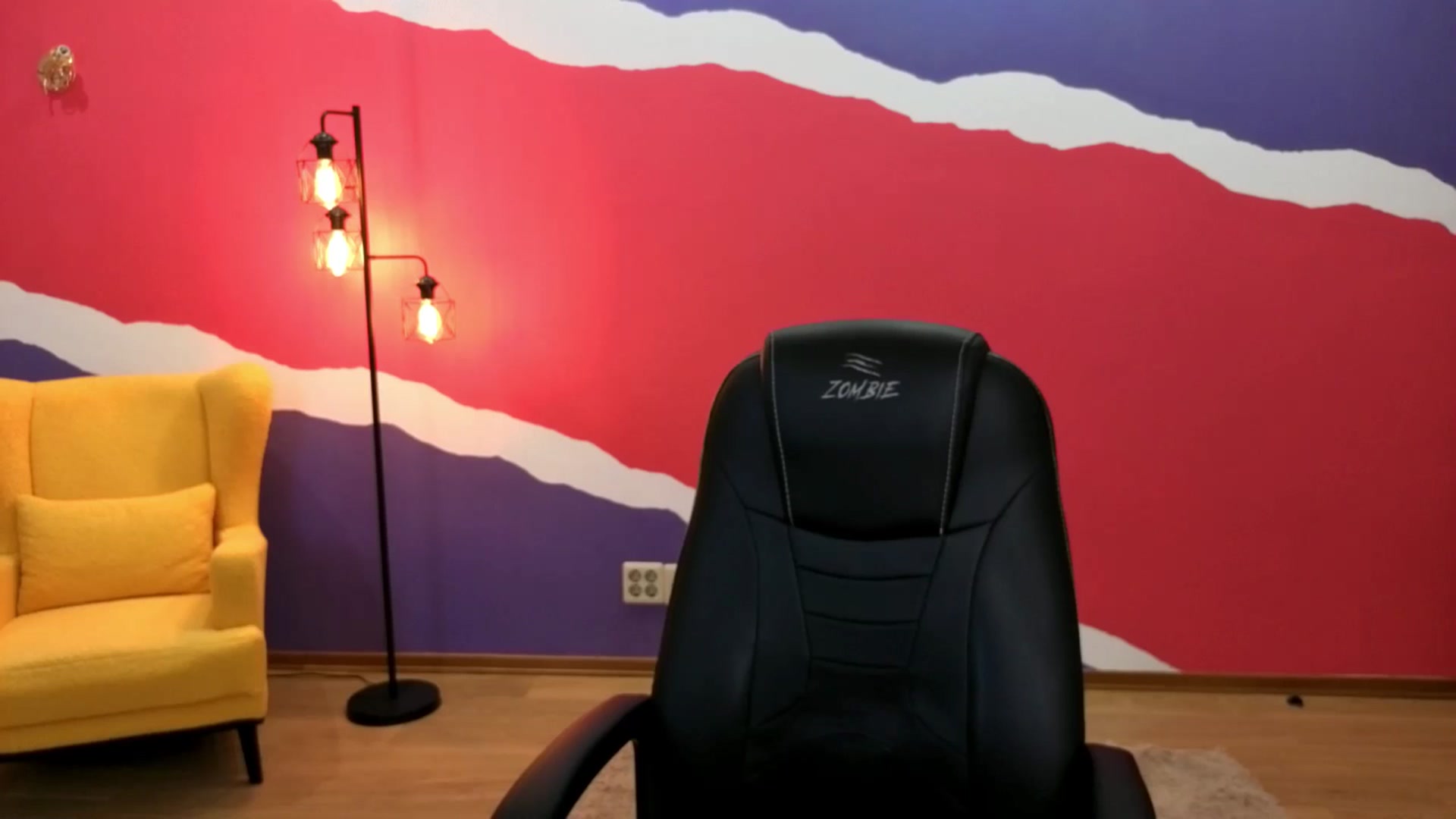 Gallery image thumbnail from AdmireMyEyes's myfreecams stream on, 09/10/2025, 08:43 image 19 of 20