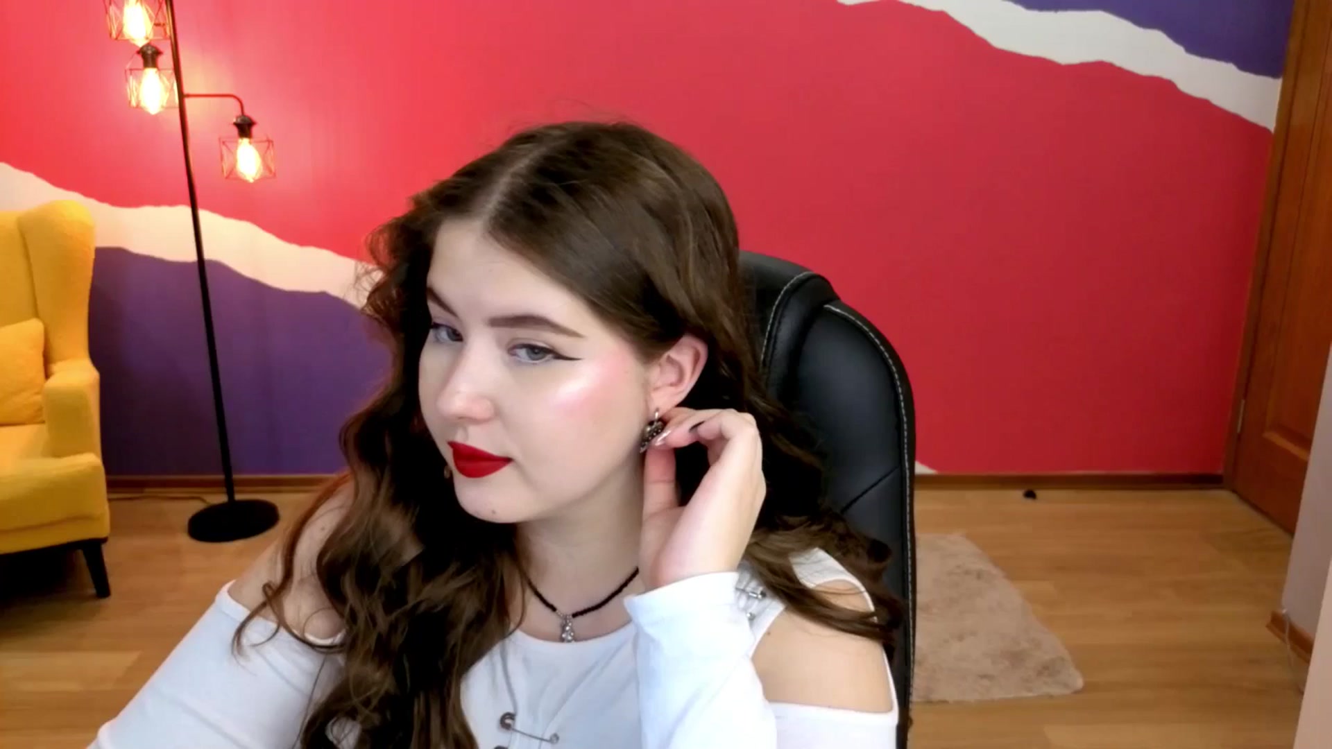 Gallery image thumbnail from AdmireMyEyes's myfreecams stream on, 09/10/2025, 09:19 image 1 of 20