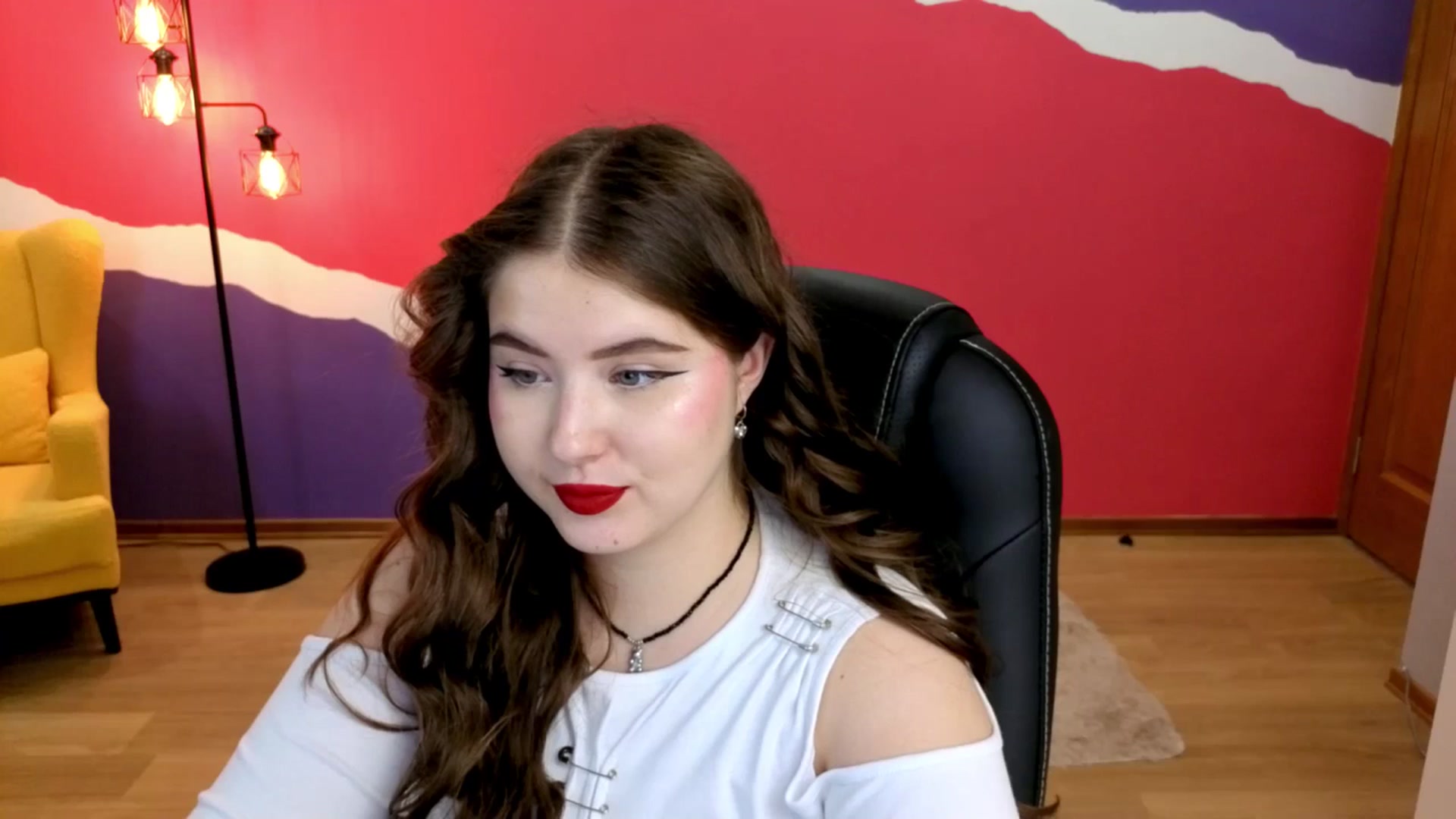 Gallery image thumbnail from AdmireMyEyes's myfreecams stream on, 09/10/2025, 09:19 image 8 of 20