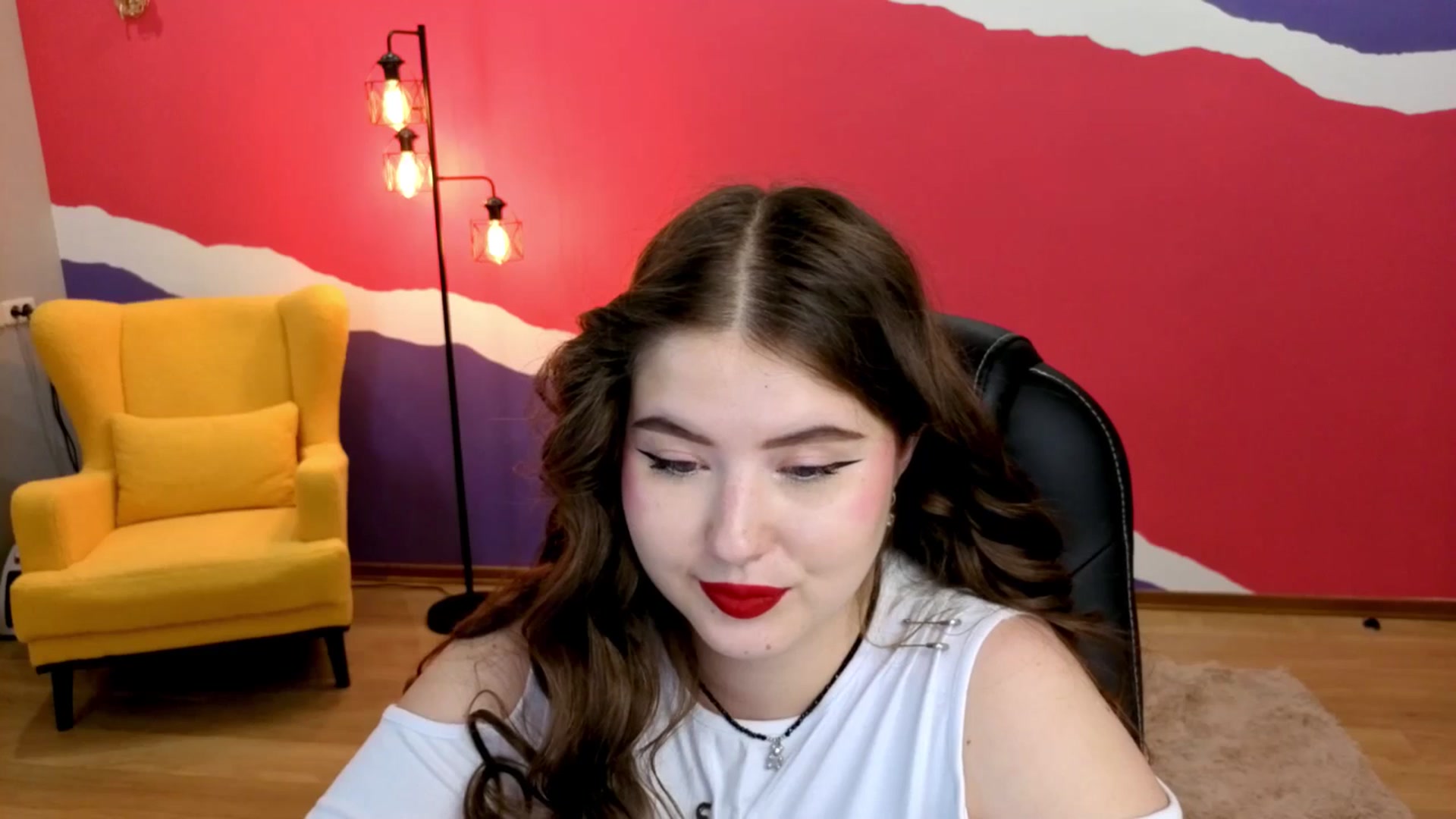 Gallery image thumbnail from AdmireMyEyes's myfreecams stream on, 09/10/2025, 09:46 image 17 of 20