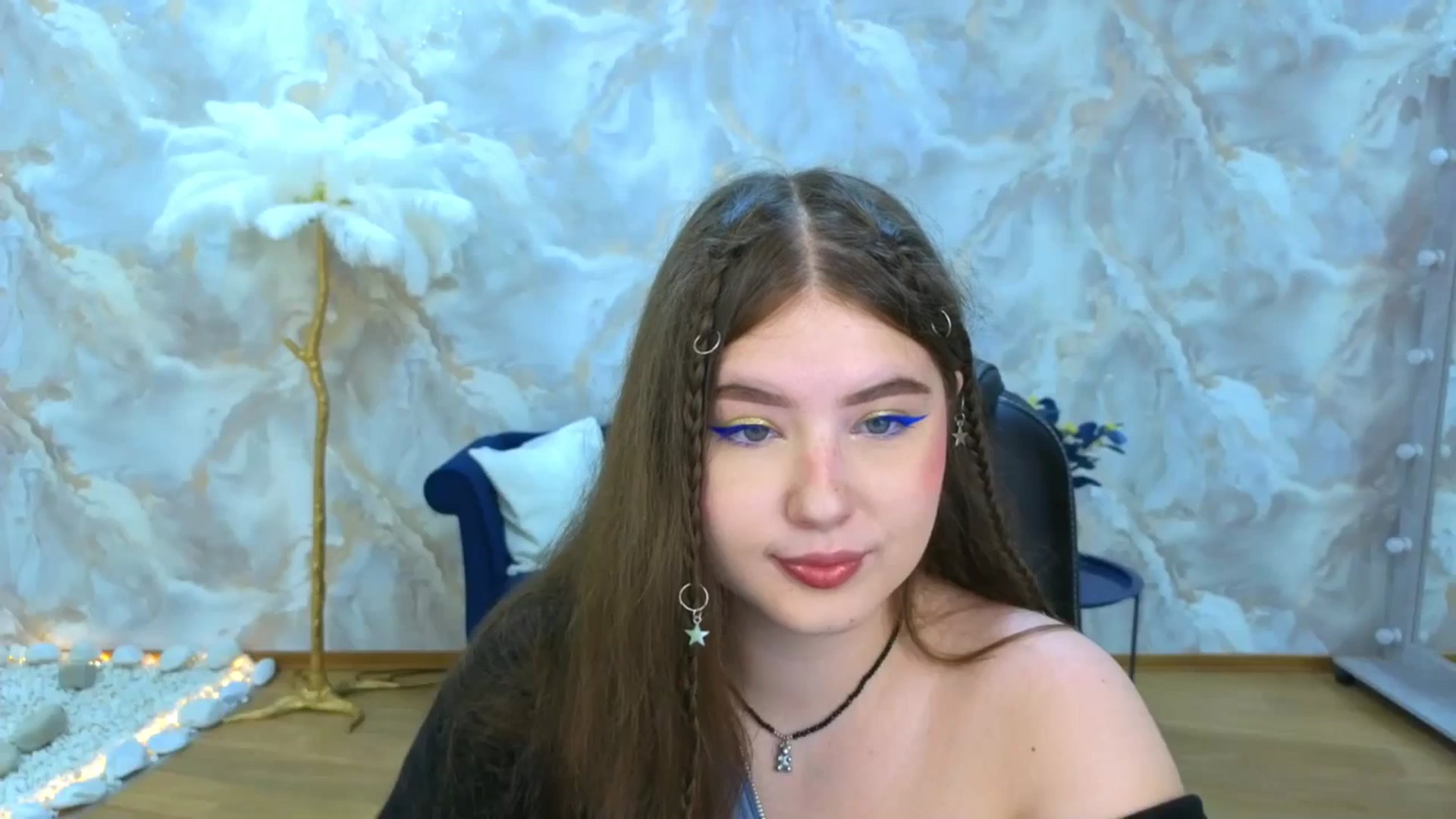 Gallery image thumbnail from AdmireMyEyes's myfreecams stream on, 09/11/2025, 19:00 image 18 of 20