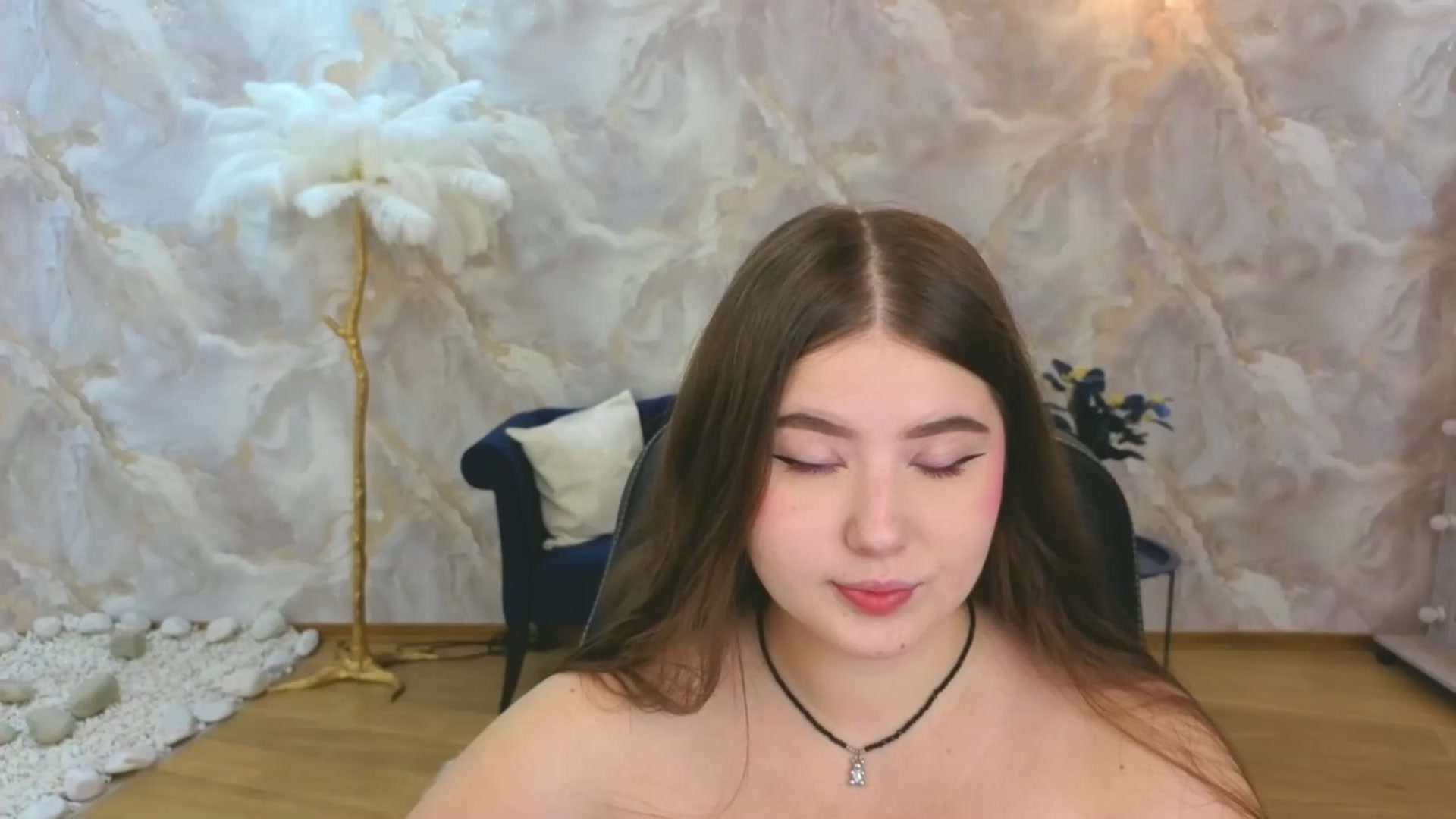 Gallery image thumbnail from AdmireMyEyes's myfreecams stream on, 09/12/2025, 18:32 image 6 of 20