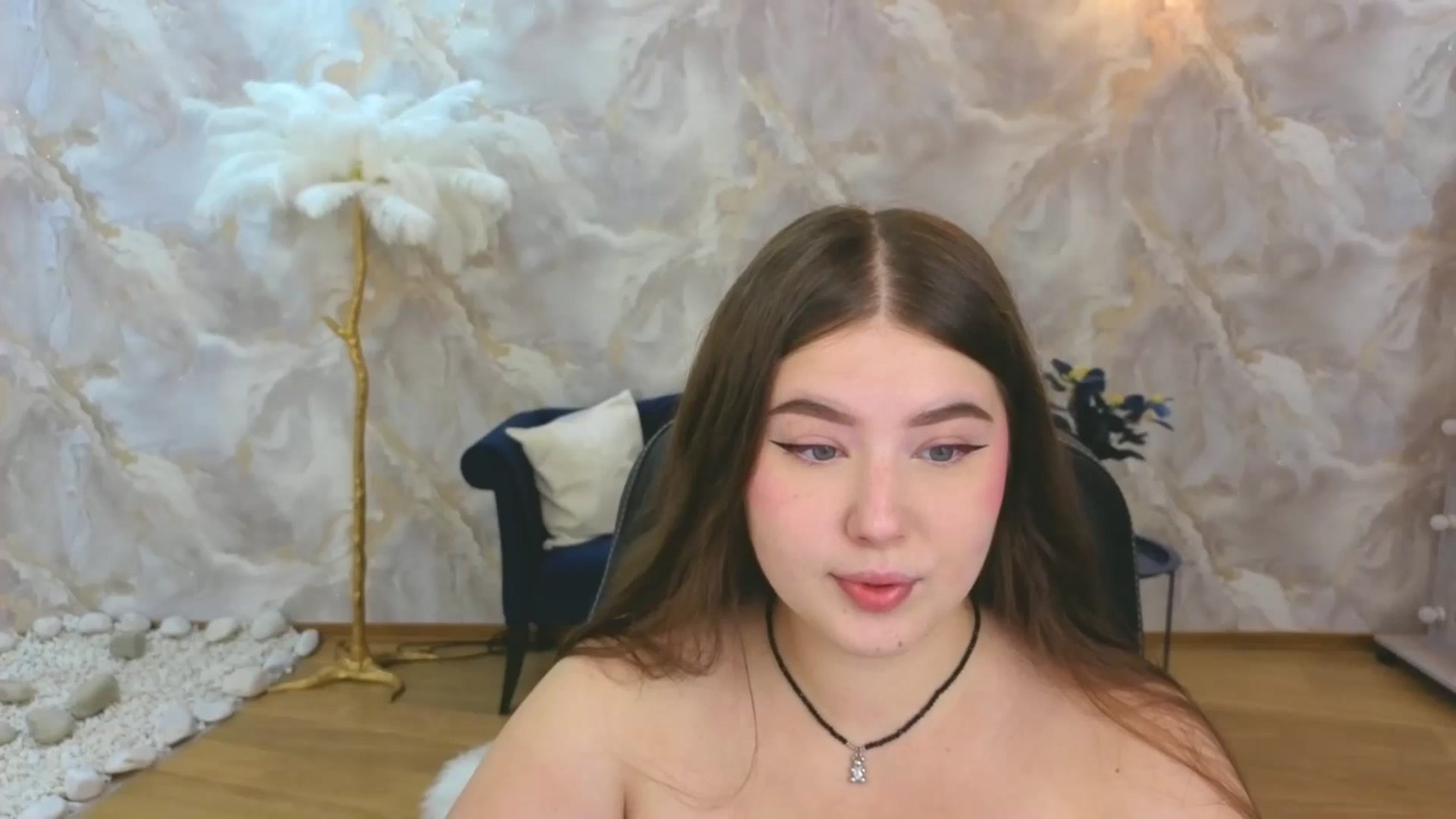 Gallery image thumbnail from AdmireMyEyes's myfreecams stream on, 09/12/2025, 18:32 image 7 of 20