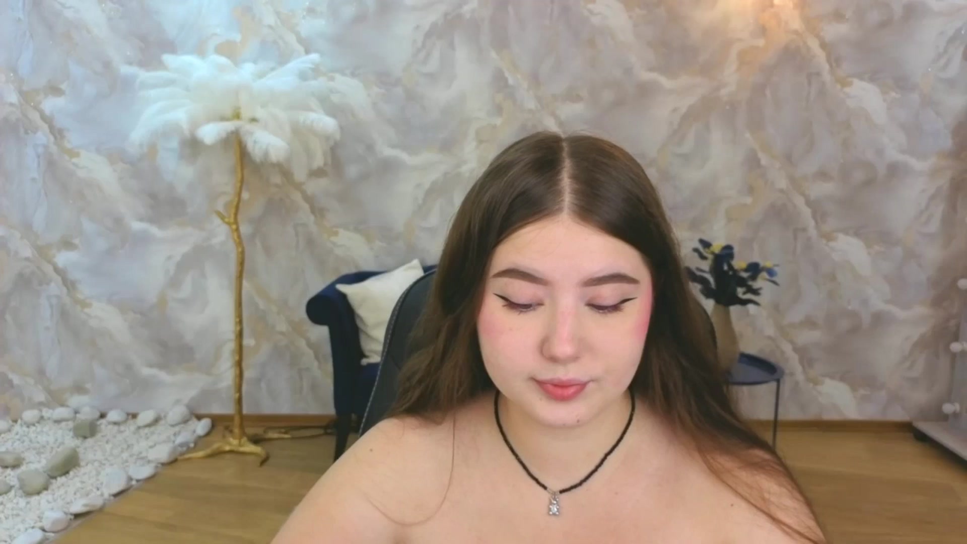Gallery image thumbnail from AdmireMyEyes's myfreecams stream on, 09/12/2025, 18:32 image 3 of 20