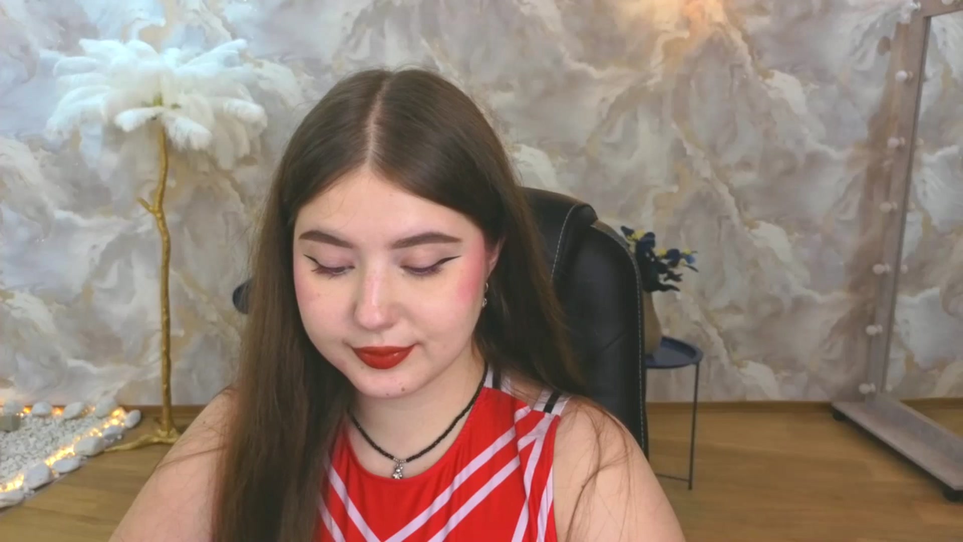 Gallery image thumbnail from AdmireMyEyes's myfreecams stream on, 09/13/2025, 24:59 image 18 of 20