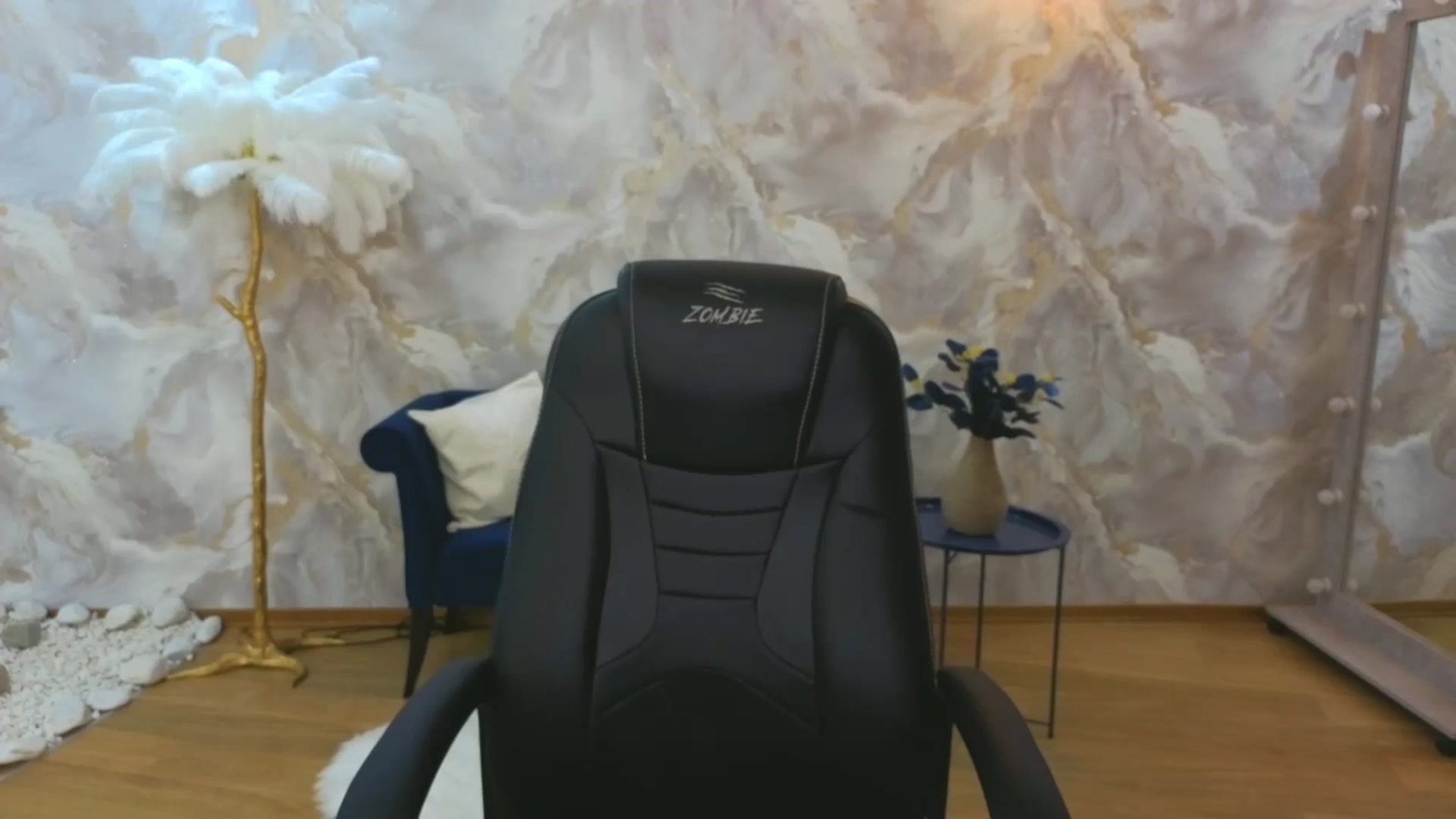 Gallery image thumbnail from AdmireMyEyes's myfreecams stream on, 09/13/2025, 18:35 image 18 of 20