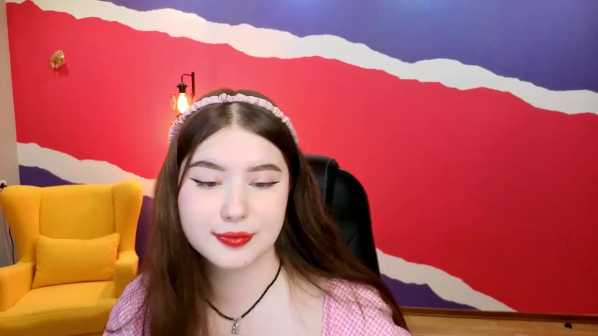 Gallery image thumbnail from AdmireMyEyes's myfreecams stream on, 09/14/2025, 19:46 image 12 of 20