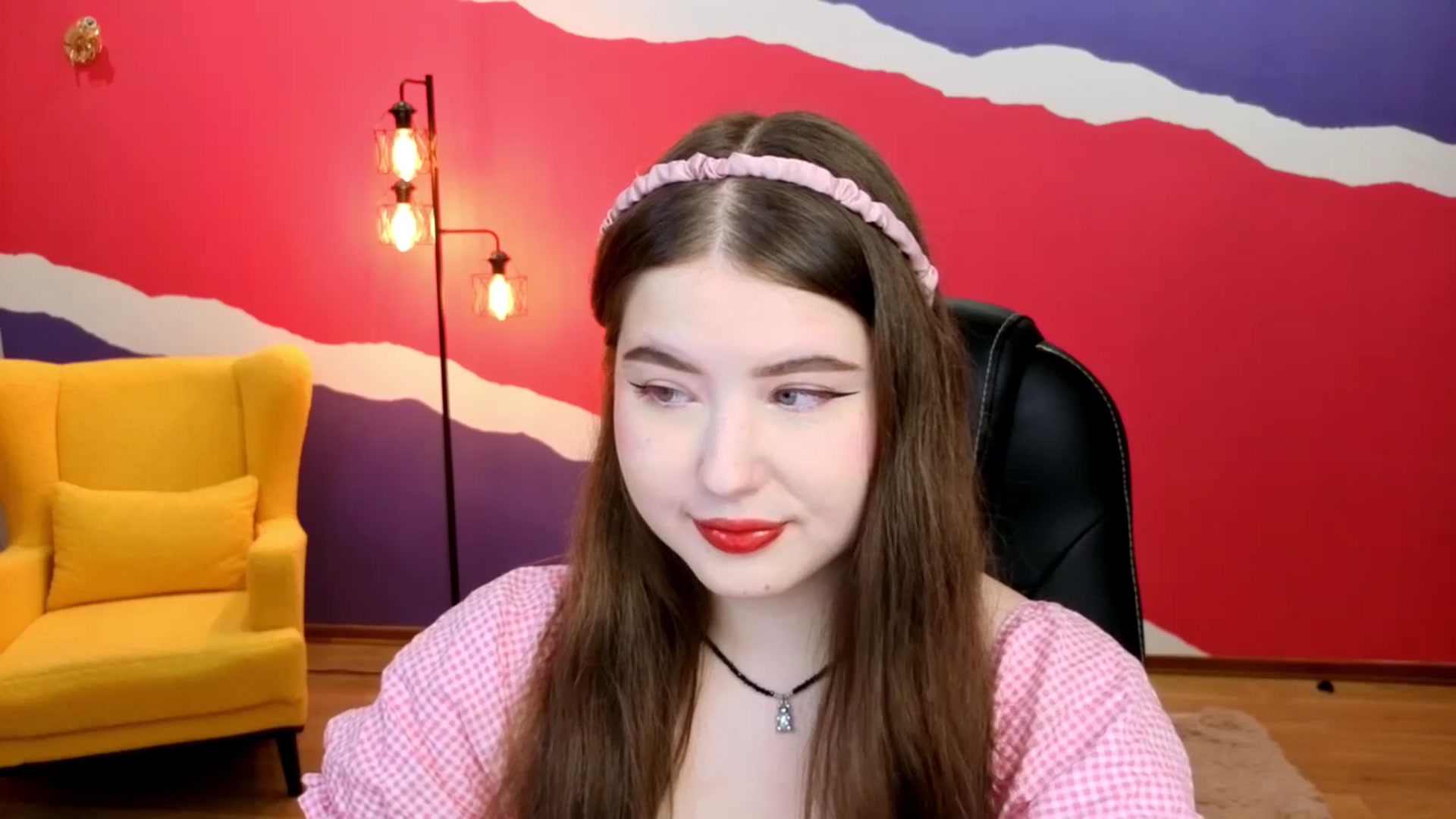 Gallery image thumbnail from AdmireMyEyes's myfreecams stream on, 09/14/2025, 19:46 image 14 of 20
