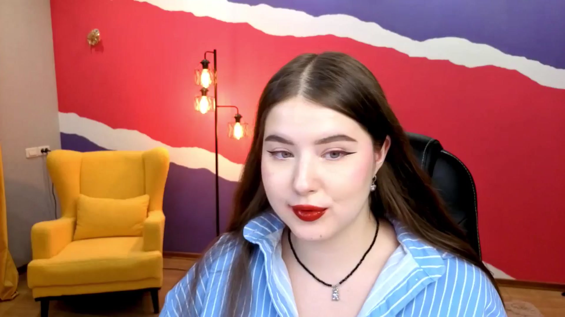 Gallery image thumbnail from AdmireMyEyes's myfreecams stream on, 09/15/2025, 01:59 image 4 of 20