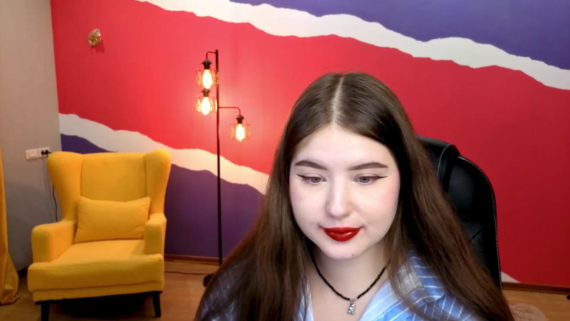 Gallery image thumbnail from AdmireMyEyes's myfreecams stream on, 09/15/2025, 01:59 image 10 of 20
