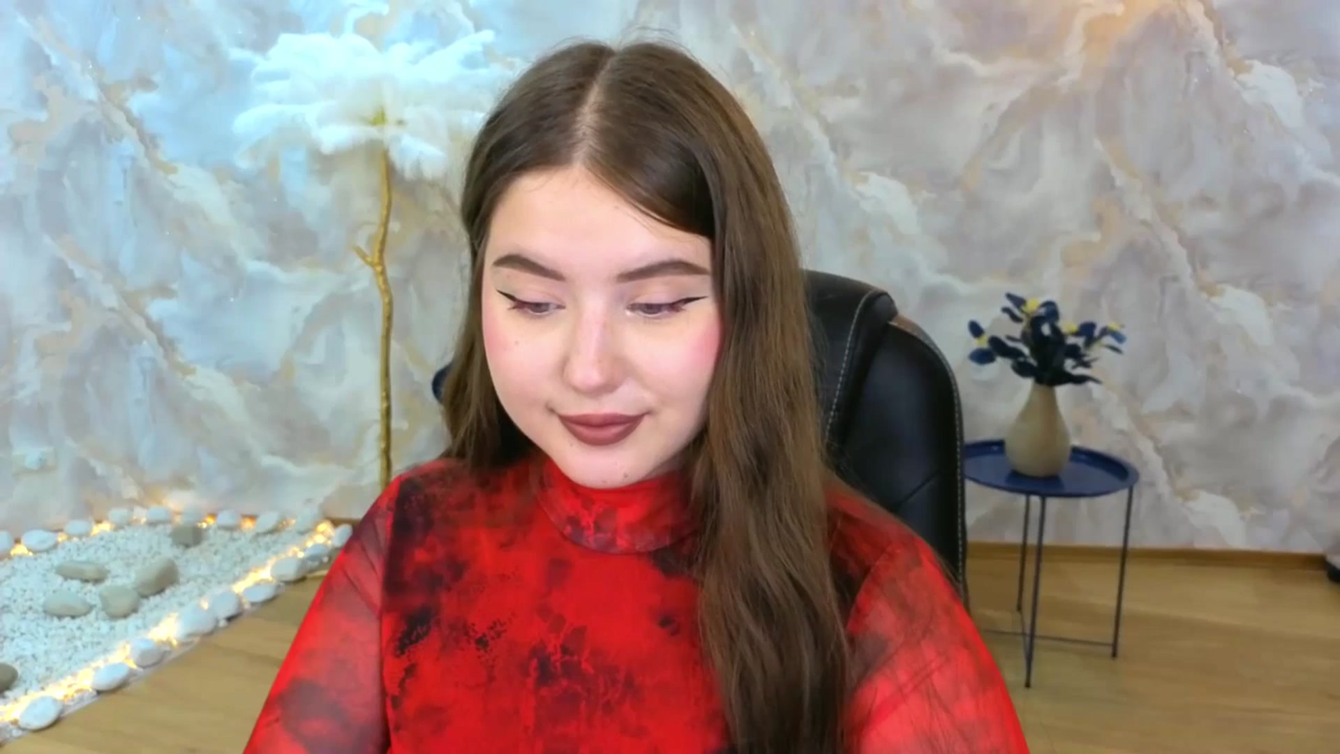 Gallery image thumbnail from AdmireMyEyes's myfreecams stream on, 09/16/2025, 07:26 image 4 of 20