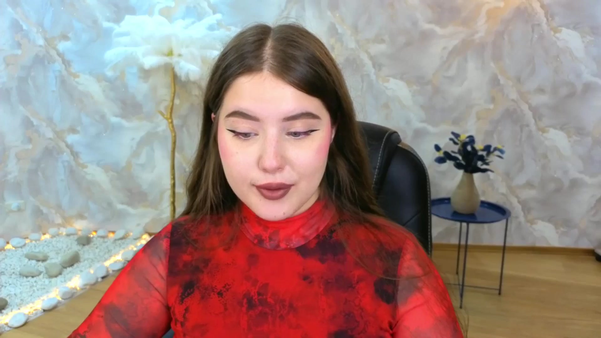 Gallery image thumbnail from AdmireMyEyes's myfreecams stream on, 09/16/2025, 07:26 image 5 of 20