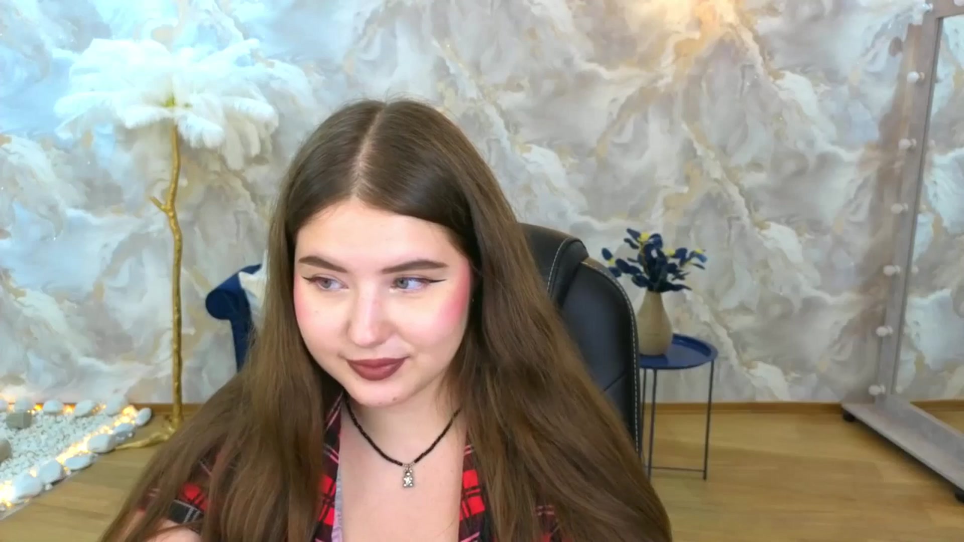 Gallery image thumbnail from AdmireMyEyes's myfreecams stream on, 09/16/2025, 09:28 image 13 of 20