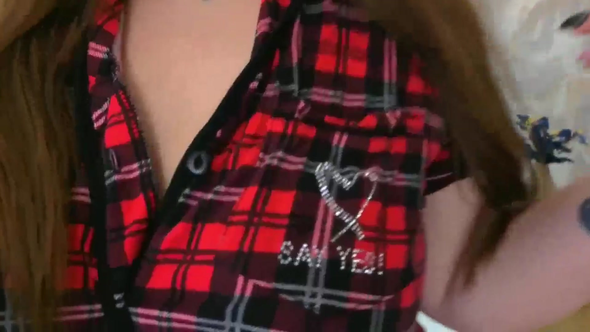 Gallery image thumbnail from AdmireMyEyes's myfreecams stream on, 09/16/2025, 10:36 image 13 of 20